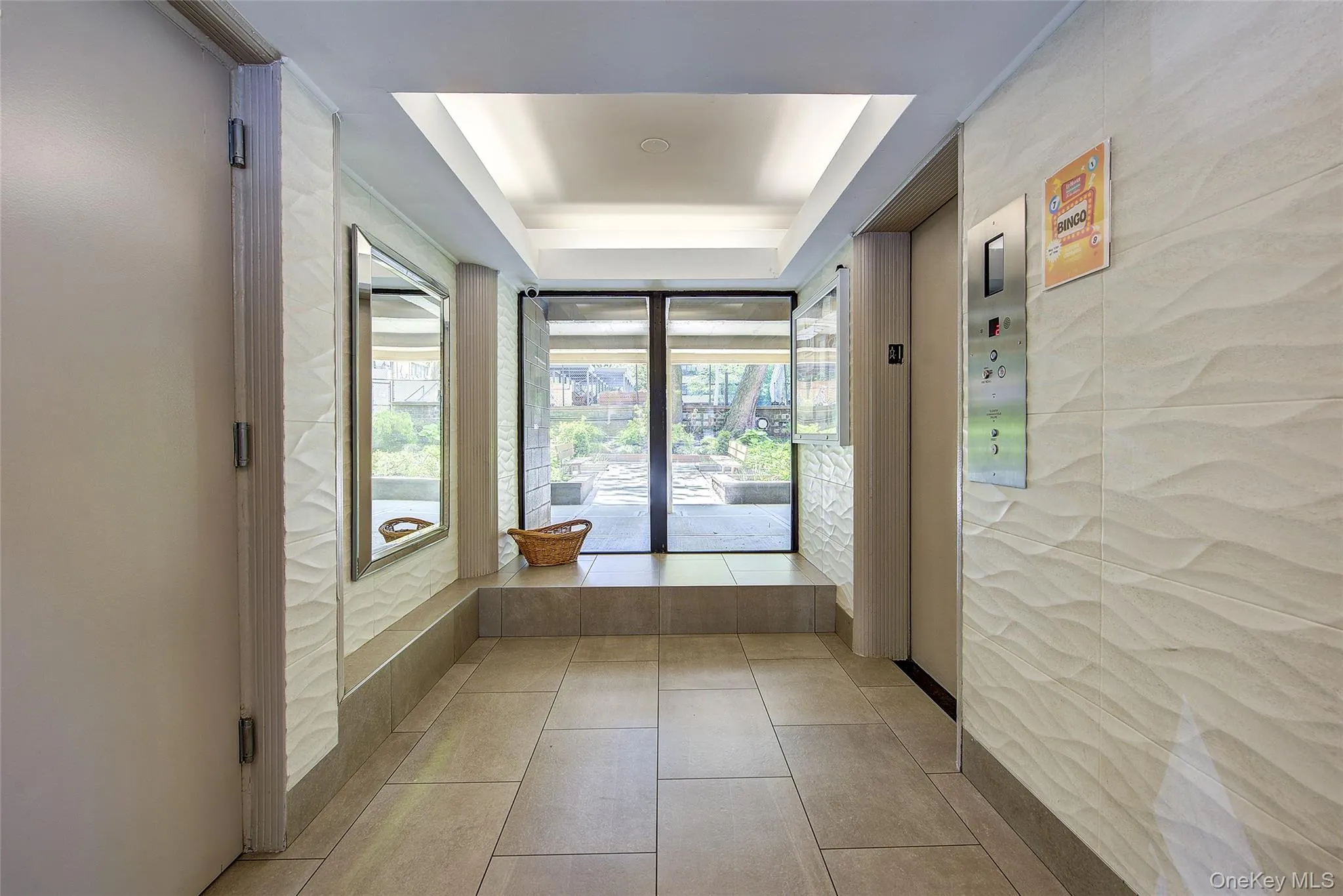 Lobby Lobby