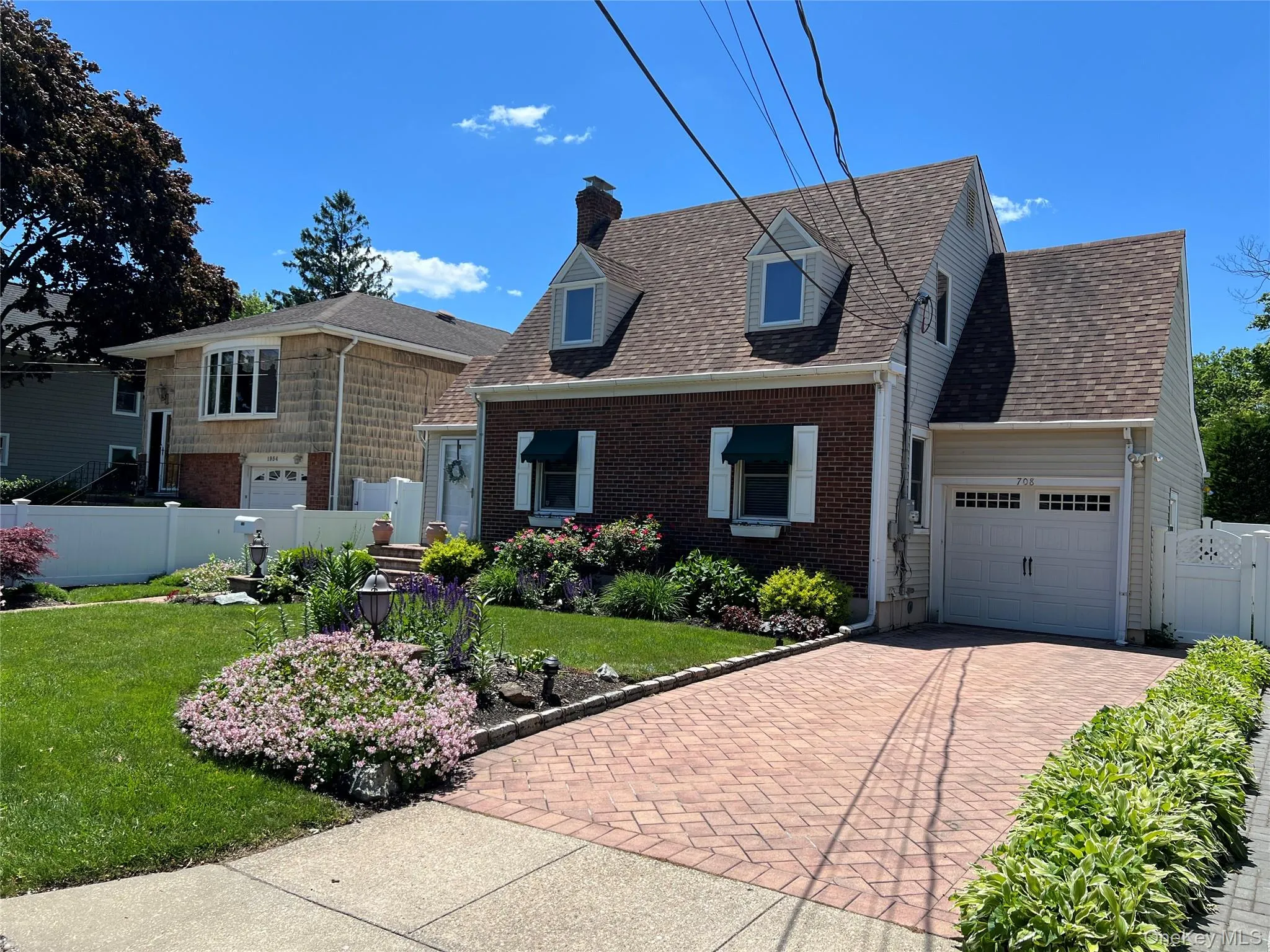 708 Clemons Street, Hempstead, NY, 3 Bedrooms Bedrooms, 9 Rooms Rooms,2 BathroomsBathrooms,Residential,For Rent,Clemons,0,1007466 708 Clemons Street, Hempstead, NY, 3 Bedrooms Bedrooms, 9 Rooms Rooms,2 BathroomsBathrooms,Residential,For Rent,Clemons,0,1007466