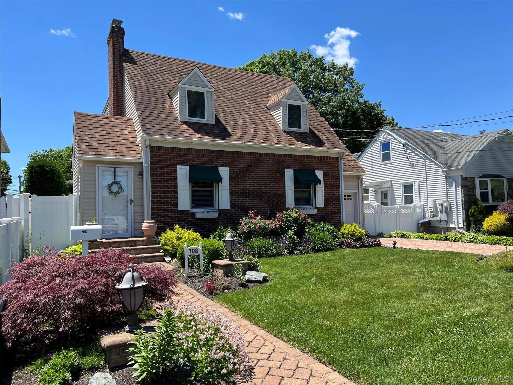 708 Clemons Street, Hempstead, NY, 3 Bedrooms Bedrooms, 9 Rooms Rooms,2 BathroomsBathrooms,Residential,For Rent,Clemons,0,1007466 708 Clemons Street, Hempstead, NY, 3 Bedrooms Bedrooms, 9 Rooms Rooms,2 BathroomsBathrooms,Residential,For Rent,Clemons,0,1007466