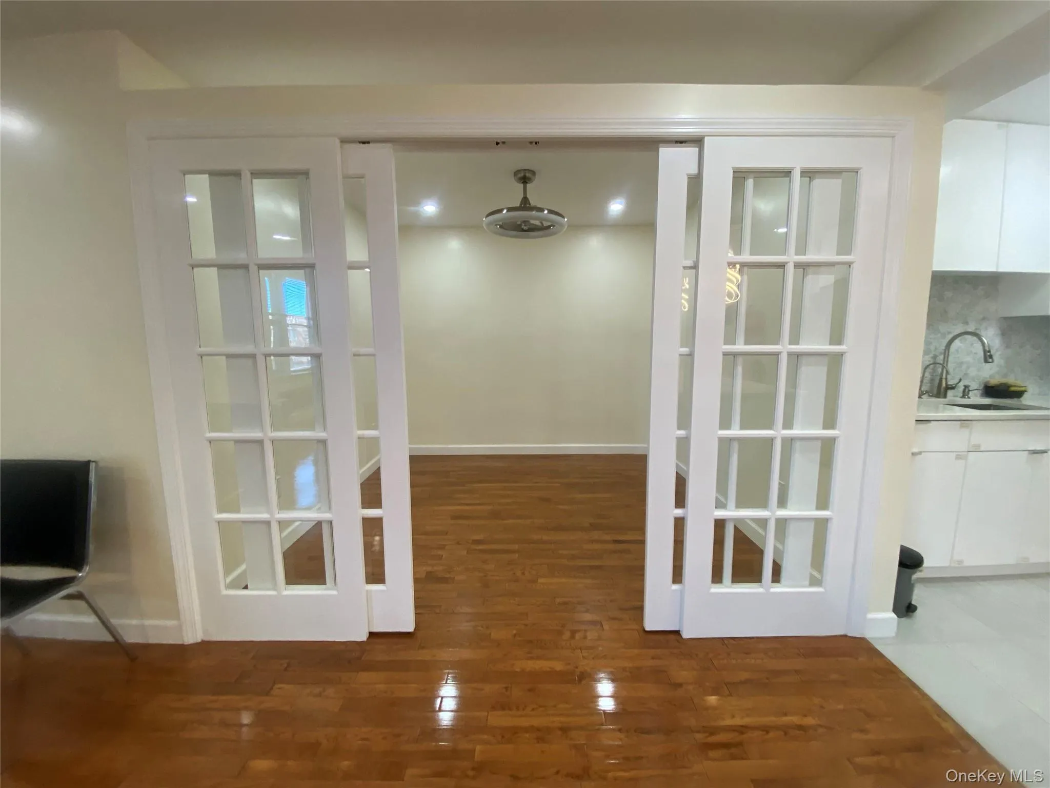134-54 Maple Avenue, New York, NY, 1 Bedroom Bedrooms, 3 Rooms Rooms,1 BathroomBathrooms,Residential,For Rent,Maple,0,1007468 134-54 Maple Avenue, New York, NY, 1 Bedroom Bedrooms, 3 Rooms Rooms,1 BathroomBathrooms,Residential,For Rent,Maple,0,1007468