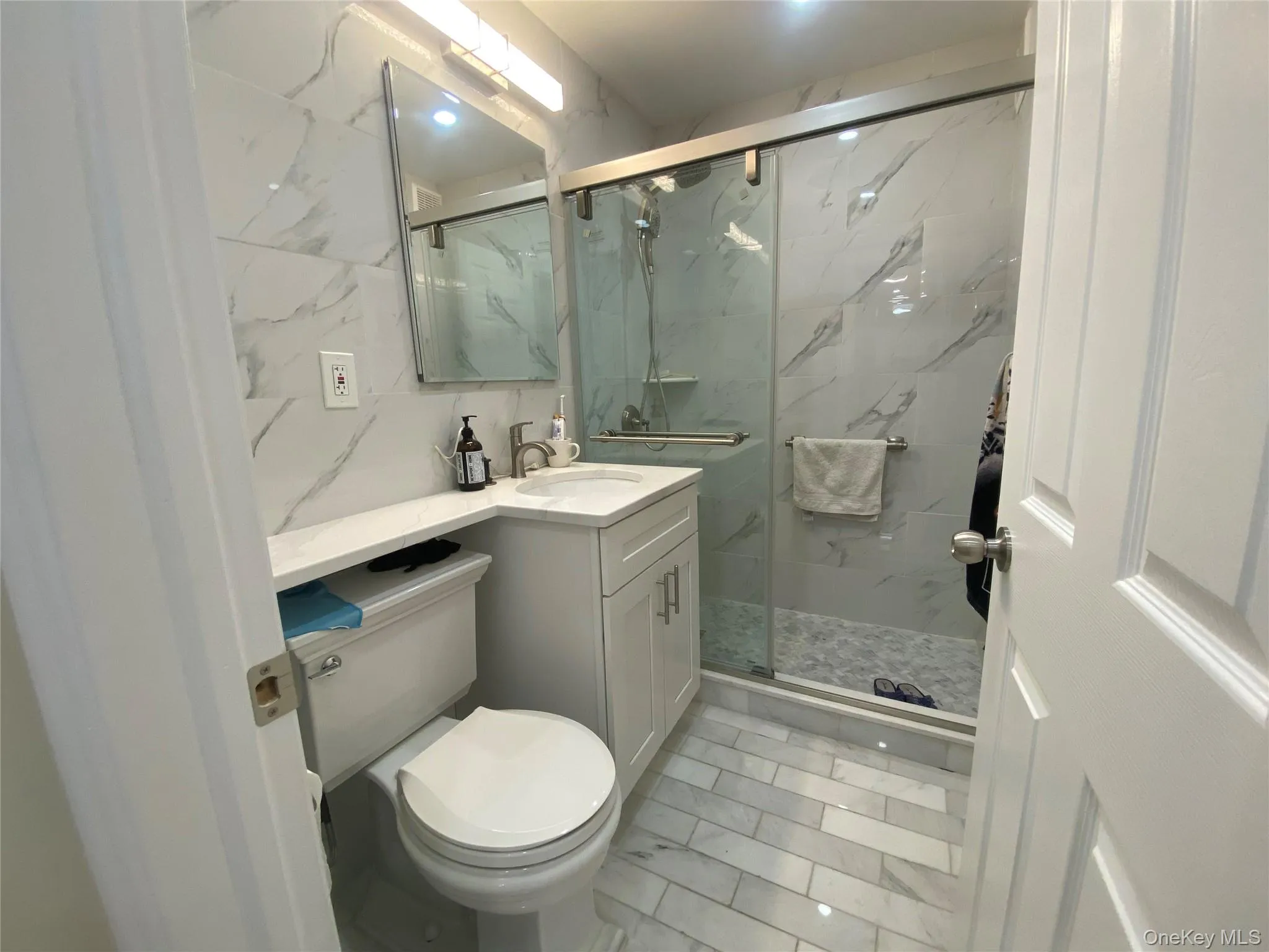 134-54 Maple Avenue, New York, NY, 1 Bedroom Bedrooms, 3 Rooms Rooms,1 BathroomBathrooms,Residential,For Rent,Maple,0,1007468 134-54 Maple Avenue, New York, NY, 1 Bedroom Bedrooms, 3 Rooms Rooms,1 BathroomBathrooms,Residential,For Rent,Maple,0,1007468