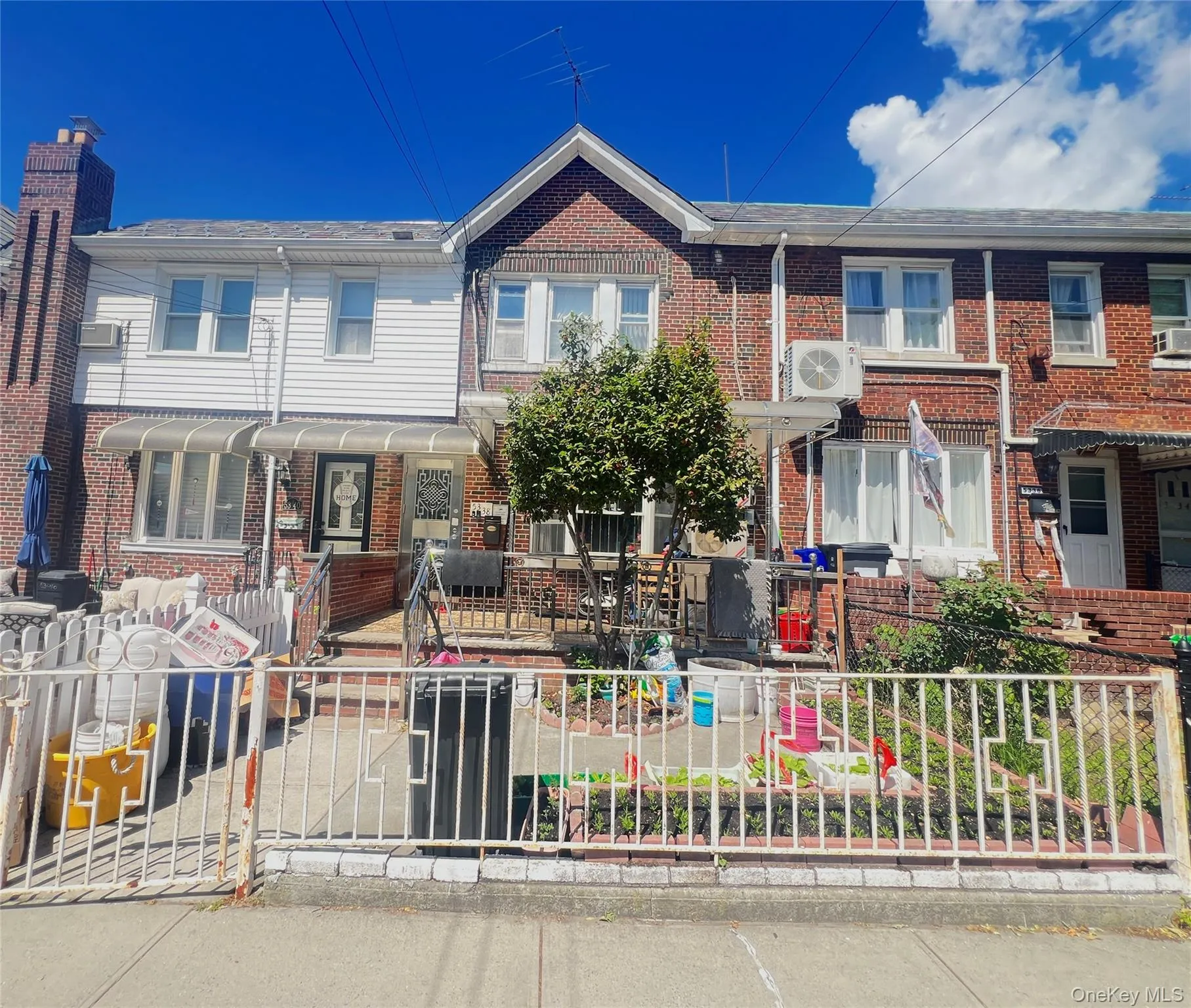 53-38 66th Street, New York, NY, 4 Bedrooms Bedrooms, 7 Rooms Rooms,2 BathroomsBathrooms,Residential,For Rent,66th,0,1007470 53-38 66th Street, New York, NY, 4 Bedrooms Bedrooms, 7 Rooms Rooms,2 BathroomsBathrooms,Residential,For Rent,66th,0,1007470
