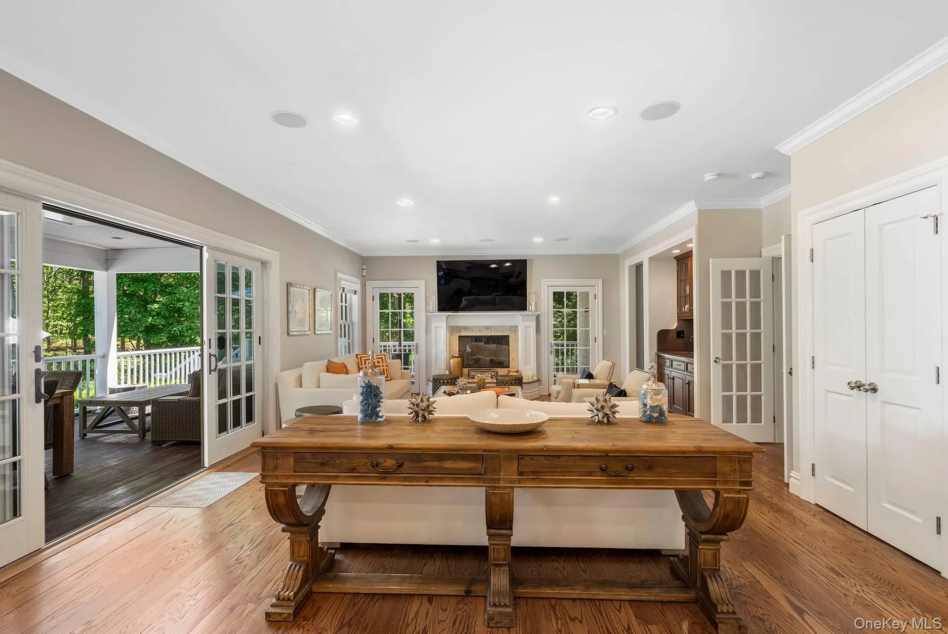 6 Woodruff Lane, Southampton, NY, 5 Bedrooms Bedrooms, 16 Rooms Rooms,6 BathroomsBathrooms,Residential,For Rent,Woodruff,0,1007474 6 Woodruff Lane, Southampton, NY, 5 Bedrooms Bedrooms, 16 Rooms Rooms,6 BathroomsBathrooms,Residential,For Rent,Woodruff,0,1007474