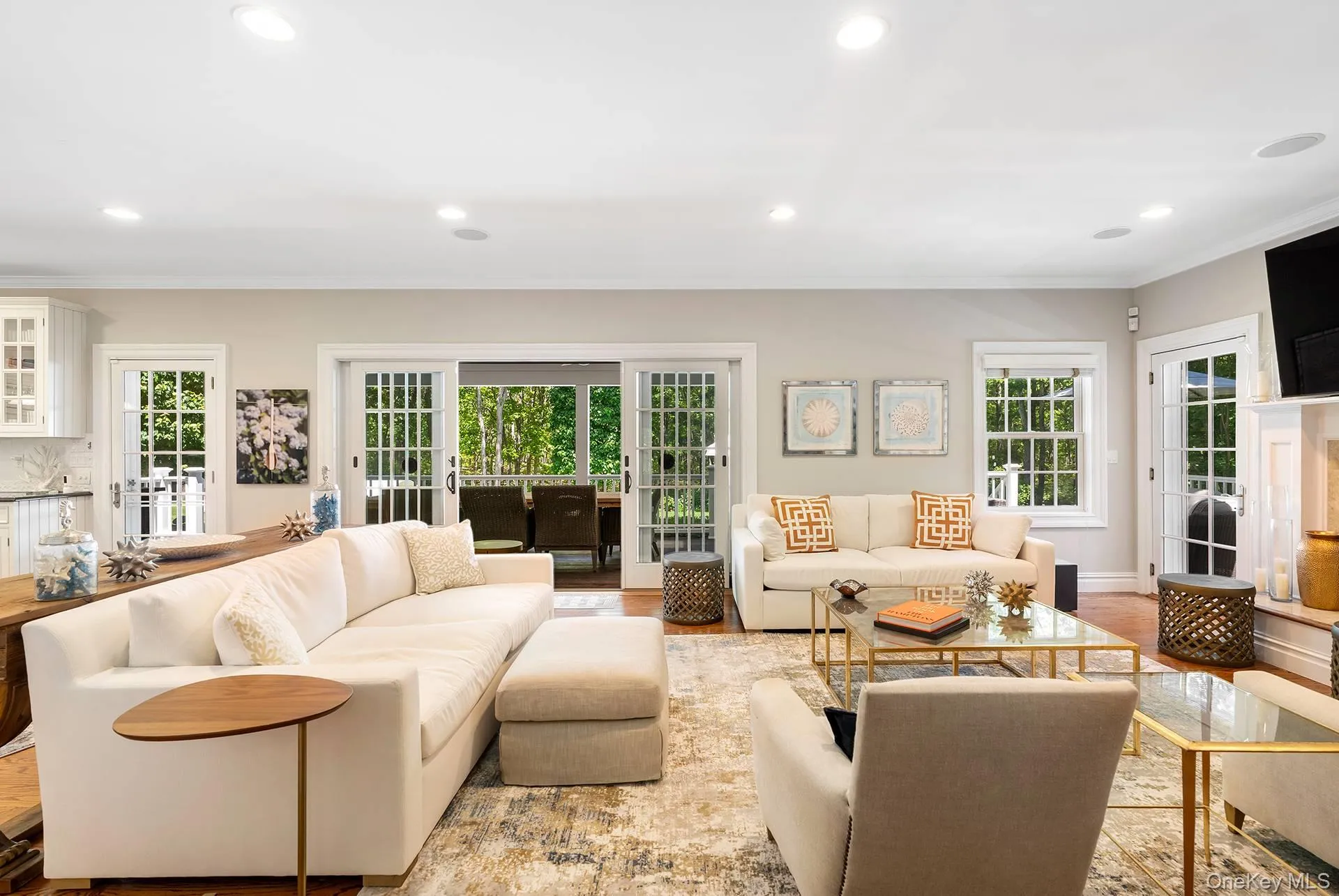6 Woodruff Lane, Southampton, NY, 5 Bedrooms Bedrooms, 16 Rooms Rooms,6 BathroomsBathrooms,Residential,For Rent,Woodruff,0,1007474 6 Woodruff Lane, Southampton, NY, 5 Bedrooms Bedrooms, 16 Rooms Rooms,6 BathroomsBathrooms,Residential,For Rent,Woodruff,0,1007474