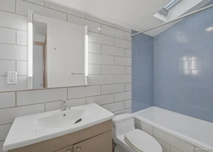 200 Judson Avenue, Greenburgh, NY, 5 Bedrooms Bedrooms, 10 Rooms Rooms,5 BathroomsBathrooms,Residential,For Rent,Judson,0,1007480 200 Judson Avenue, Greenburgh, NY, 5 Bedrooms Bedrooms, 10 Rooms Rooms,5 BathroomsBathrooms,Residential,For Rent,Judson,0,1007480