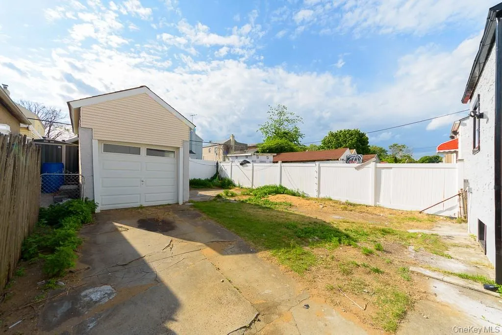 13534 234th Place, New York, NY, 4 Bedrooms Bedrooms, 8 Rooms Rooms,3 BathroomsBathrooms,Residential,For Rent,234th,0,1007483 13534 234th Place, New York, NY, 4 Bedrooms Bedrooms, 8 Rooms Rooms,3 BathroomsBathrooms,Residential,For Rent,234th,0,1007483