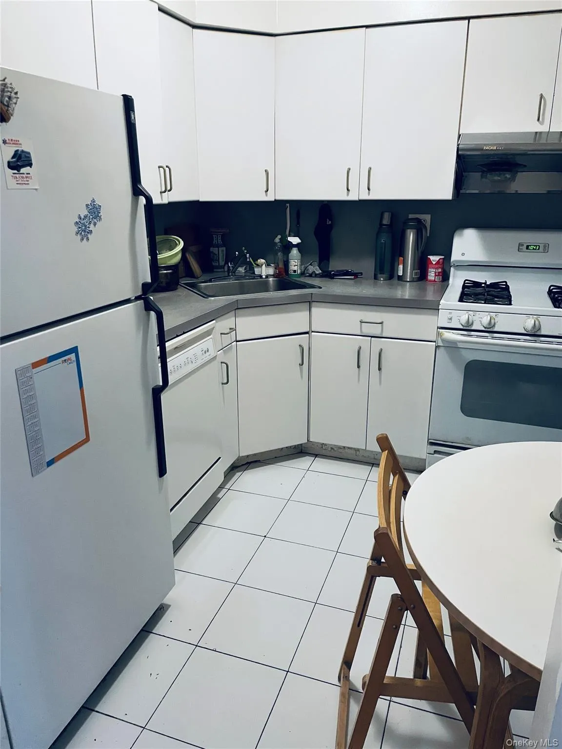 147-48 Roosevelt Avenue, New York, NY, 2 Bedrooms Bedrooms, 4 Rooms Rooms,2 BathroomsBathrooms,Residential,For Rent,Roosevelt,0,1007485 147-48 Roosevelt Avenue, New York, NY, 2 Bedrooms Bedrooms, 4 Rooms Rooms,2 BathroomsBathrooms,Residential,For Rent,Roosevelt,0,1007485