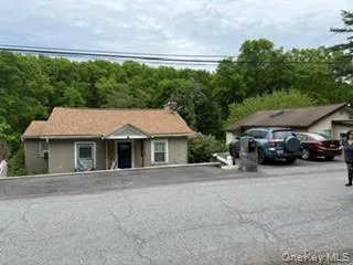 16 Willowbrook Heights, Wappinger, NY, 1 Bedroom Bedrooms, 6 Rooms Rooms,1 BathroomBathrooms,Residential,For Rent,Willowbrook,0,1007487 16 Willowbrook Heights, Wappinger, NY, 1 Bedroom Bedrooms, 6 Rooms Rooms,1 BathroomBathrooms,Residential,For Rent,Willowbrook,0,1007487