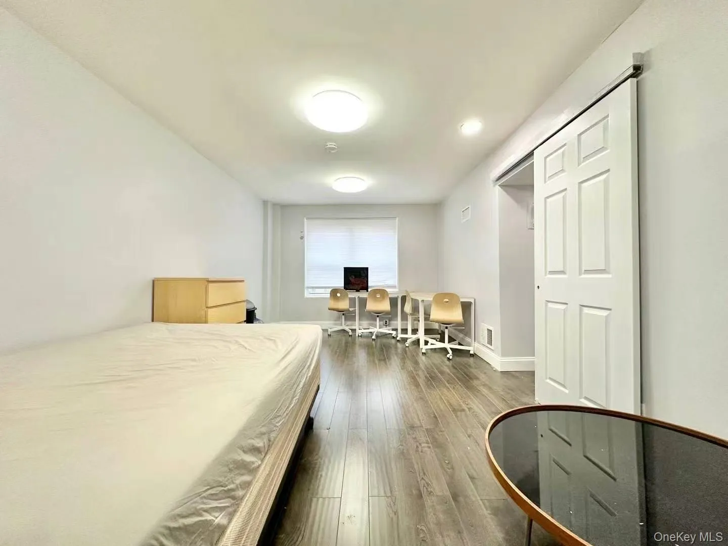 10 Old Mamaroneck Road, White Plains, NY, 2 Bedrooms Bedrooms, 5 Rooms Rooms,1 BathroomBathrooms,Residential,For Rent,Old Mamaroneck,0,1007489 10 Old Mamaroneck Road, White Plains, NY, 2 Bedrooms Bedrooms, 5 Rooms Rooms,1 BathroomBathrooms,Residential,For Rent,Old Mamaroneck,0,1007489