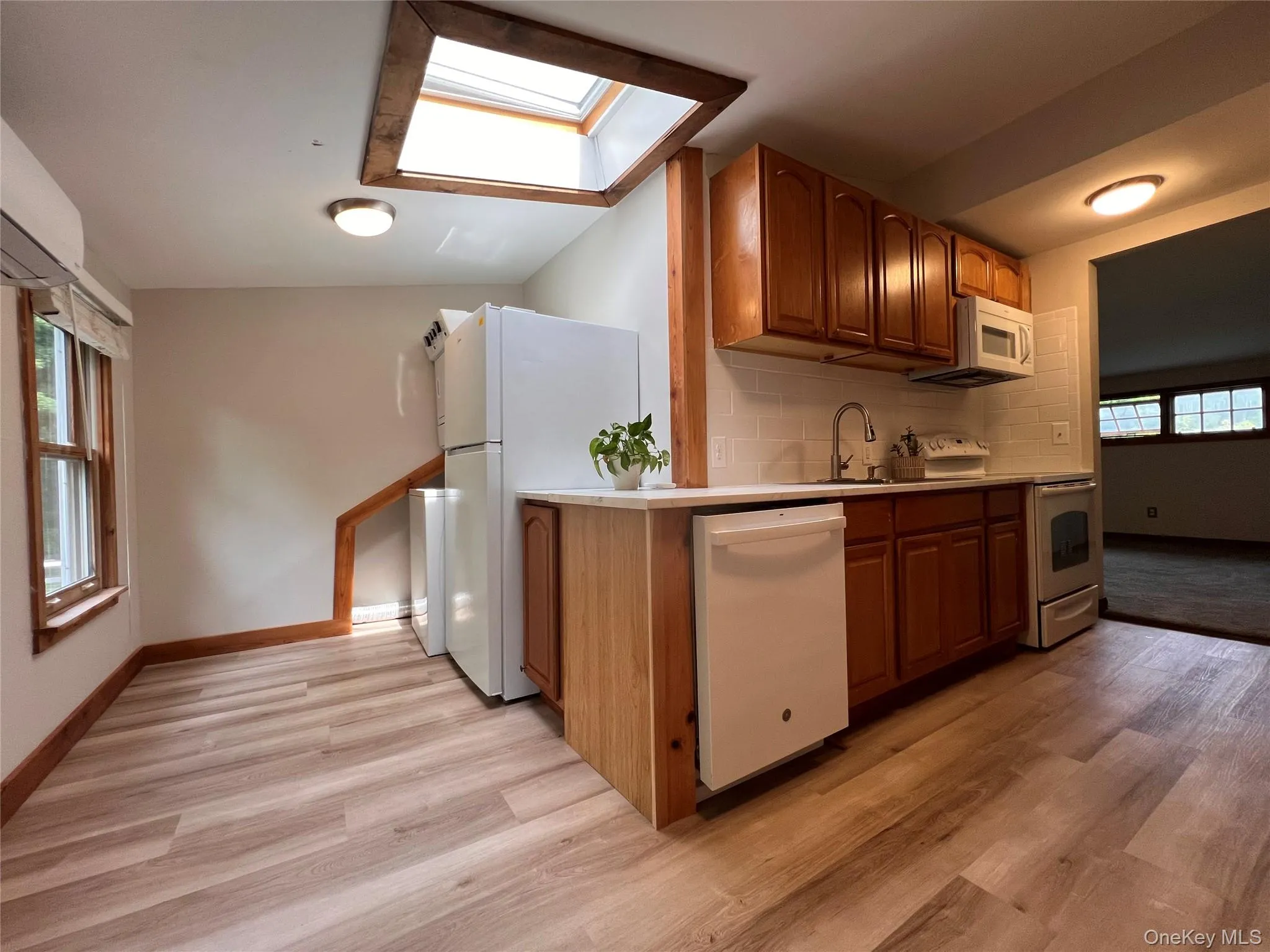 11 Church Street, Plattekill, NY, 1 Bedroom Bedrooms, 5 Rooms Rooms,1 BathroomBathrooms,Residential Lease,For Rent,Church,0,1007496 11 Church Street, Plattekill, NY, 1 Bedroom Bedrooms, 5 Rooms Rooms,1 BathroomBathrooms,Residential Lease,For Rent,Church,0,1007496