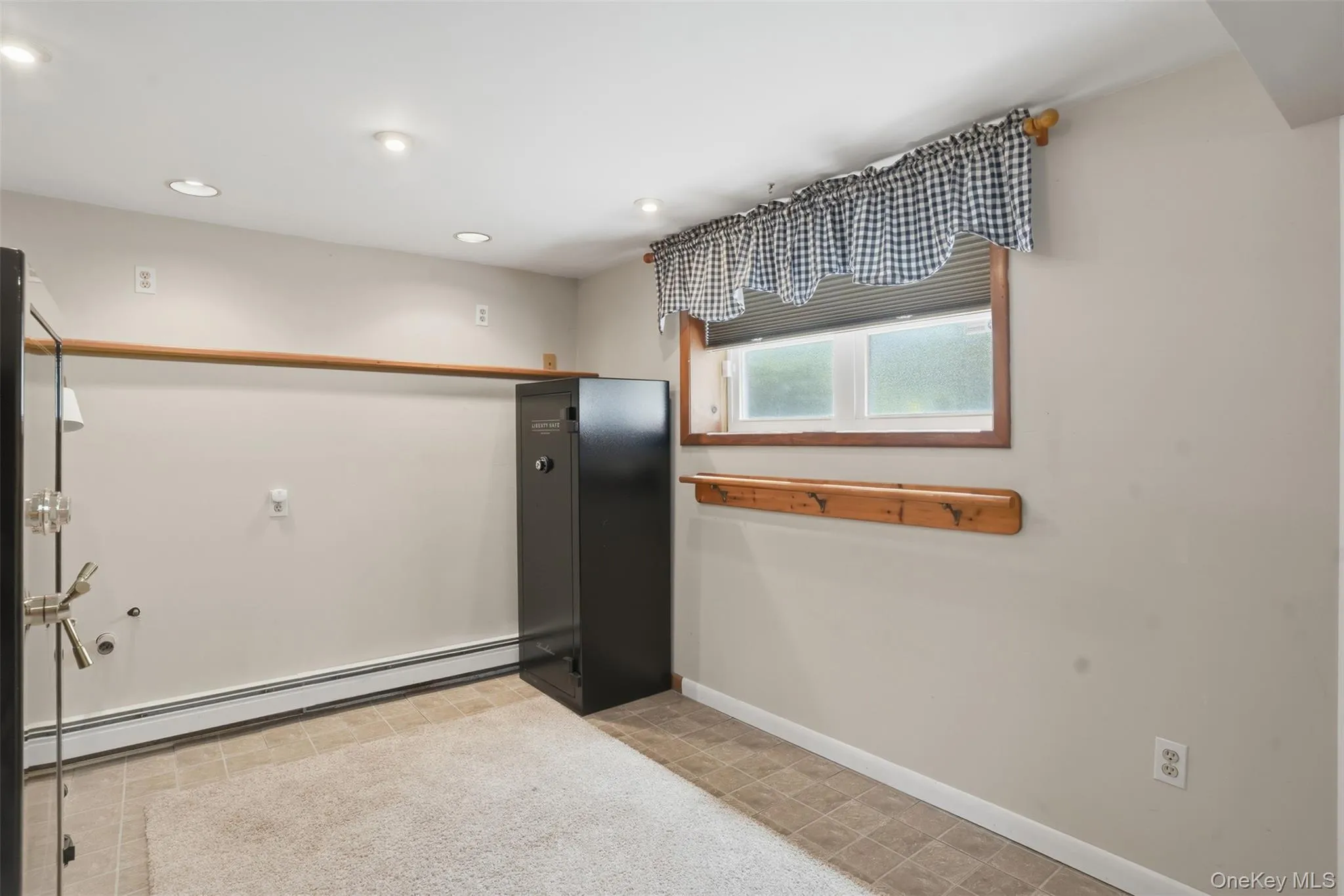 23 Old Cross Road, Warwick (town), NY, 3 Bedrooms Bedrooms, 7 Rooms Rooms,2 BathroomsBathrooms,Residential,For Rent,Old Cross,0,1007503 23 Old Cross Road, Warwick (town), NY, 3 Bedrooms Bedrooms, 7 Rooms Rooms,2 BathroomsBathrooms,Residential,For Rent,Old Cross,0,1007503