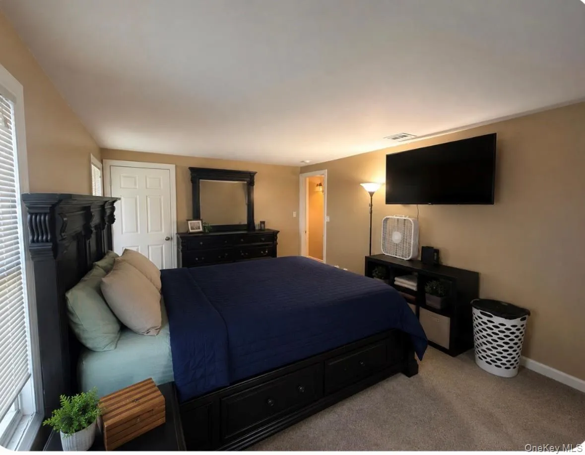 4 Valley Forge Court, Brookhaven, NY, 2 Bedrooms Bedrooms, 6 Rooms Rooms,1 BathroomBathrooms,Residential,For Rent,Valley Forge,0,1007511 4 Valley Forge Court, Brookhaven, NY, 2 Bedrooms Bedrooms, 6 Rooms Rooms,1 BathroomBathrooms,Residential,For Rent,Valley Forge,0,1007511