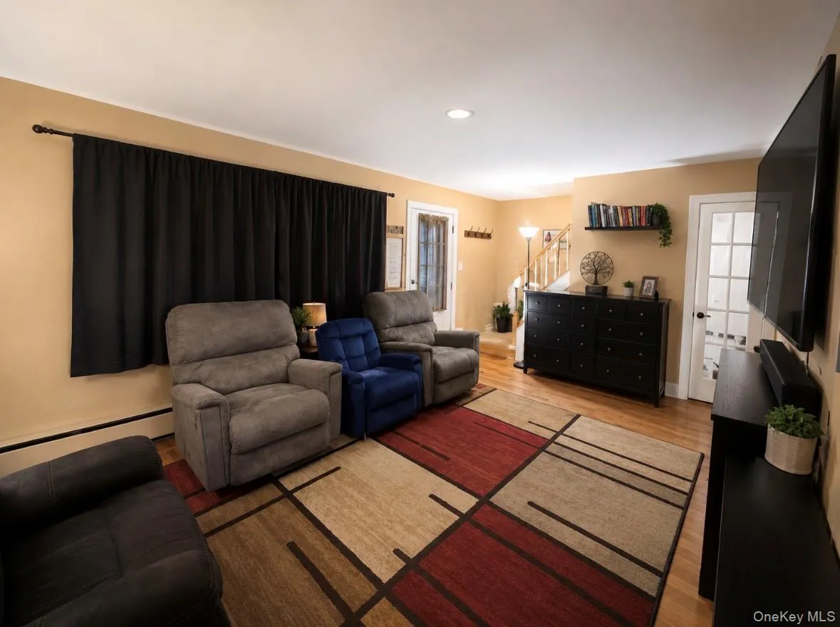 4 Valley Forge Court, Brookhaven, NY, 2 Bedrooms Bedrooms, 6 Rooms Rooms,1 BathroomBathrooms,Residential,For Rent,Valley Forge,0,1007511 4 Valley Forge Court, Brookhaven, NY, 2 Bedrooms Bedrooms, 6 Rooms Rooms,1 BathroomBathrooms,Residential,For Rent,Valley Forge,0,1007511