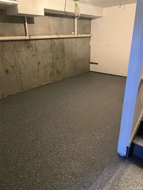253 Windward Drive, Brookhaven, NY, 2 Bedrooms Bedrooms, 6 Rooms Rooms,1 BathroomBathrooms,Residential Lease,For Rent,Windward,0,1007518 253 Windward Drive, Brookhaven, NY, 2 Bedrooms Bedrooms, 6 Rooms Rooms,1 BathroomBathrooms,Residential Lease,For Rent,Windward,0,1007518