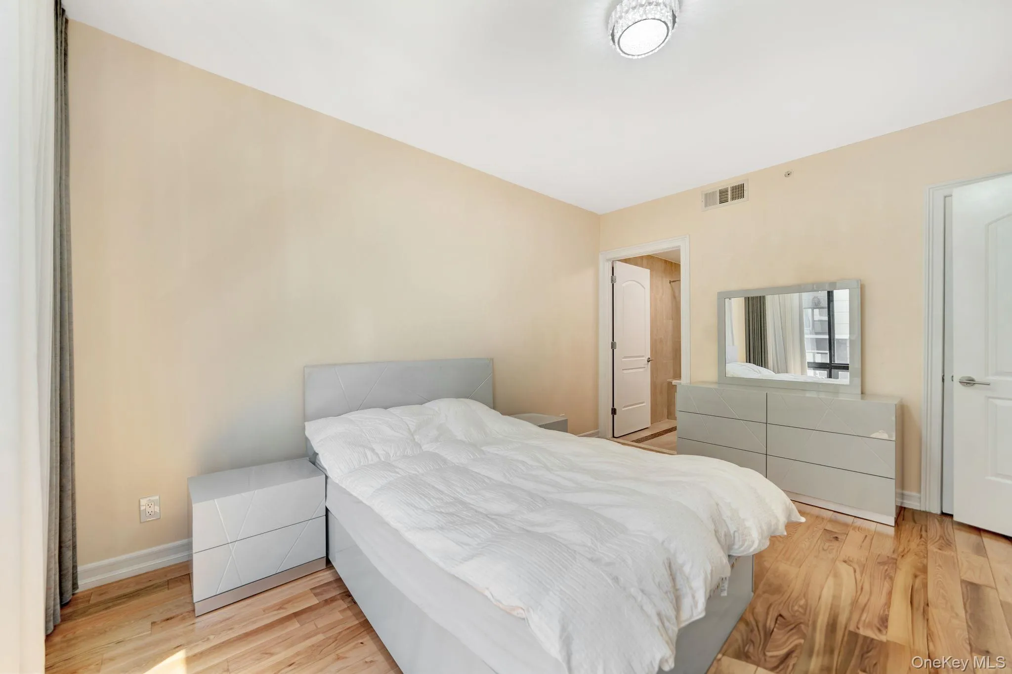 63-36 99th Street, New York, NY, 1 Bedroom Bedrooms, 3 Rooms Rooms,1 BathroomBathrooms,Residential,For Rent,99th,0,1007523 63-36 99th Street, New York, NY, 1 Bedroom Bedrooms, 3 Rooms Rooms,1 BathroomBathrooms,Residential,For Rent,99th,0,1007523