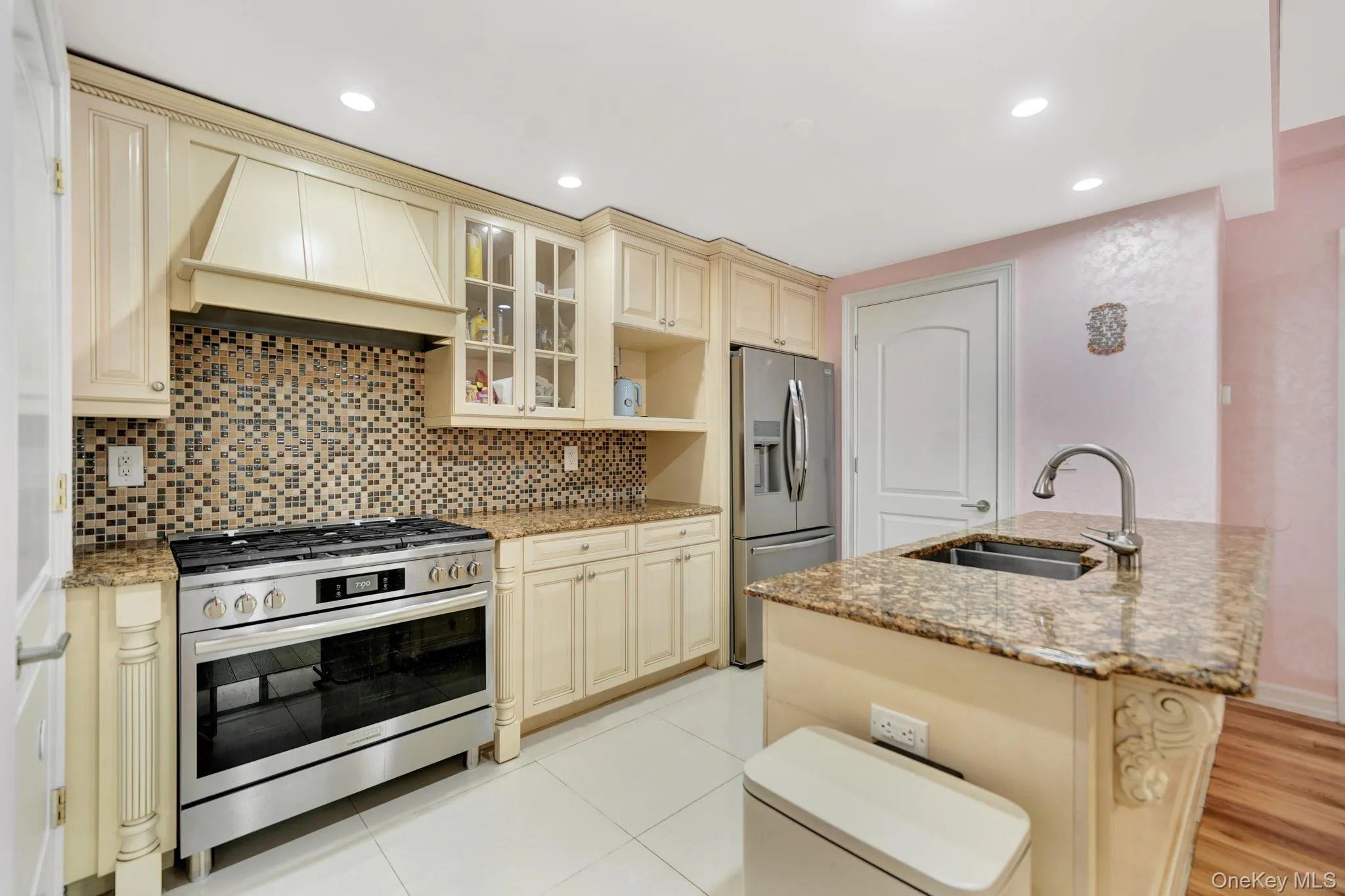 63-36 99th Street, New York, NY, 1 Bedroom Bedrooms, 3 Rooms Rooms,1 BathroomBathrooms,Residential,For Rent,99th,0,1007523 63-36 99th Street, New York, NY, 1 Bedroom Bedrooms, 3 Rooms Rooms,1 BathroomBathrooms,Residential,For Rent,99th,0,1007523