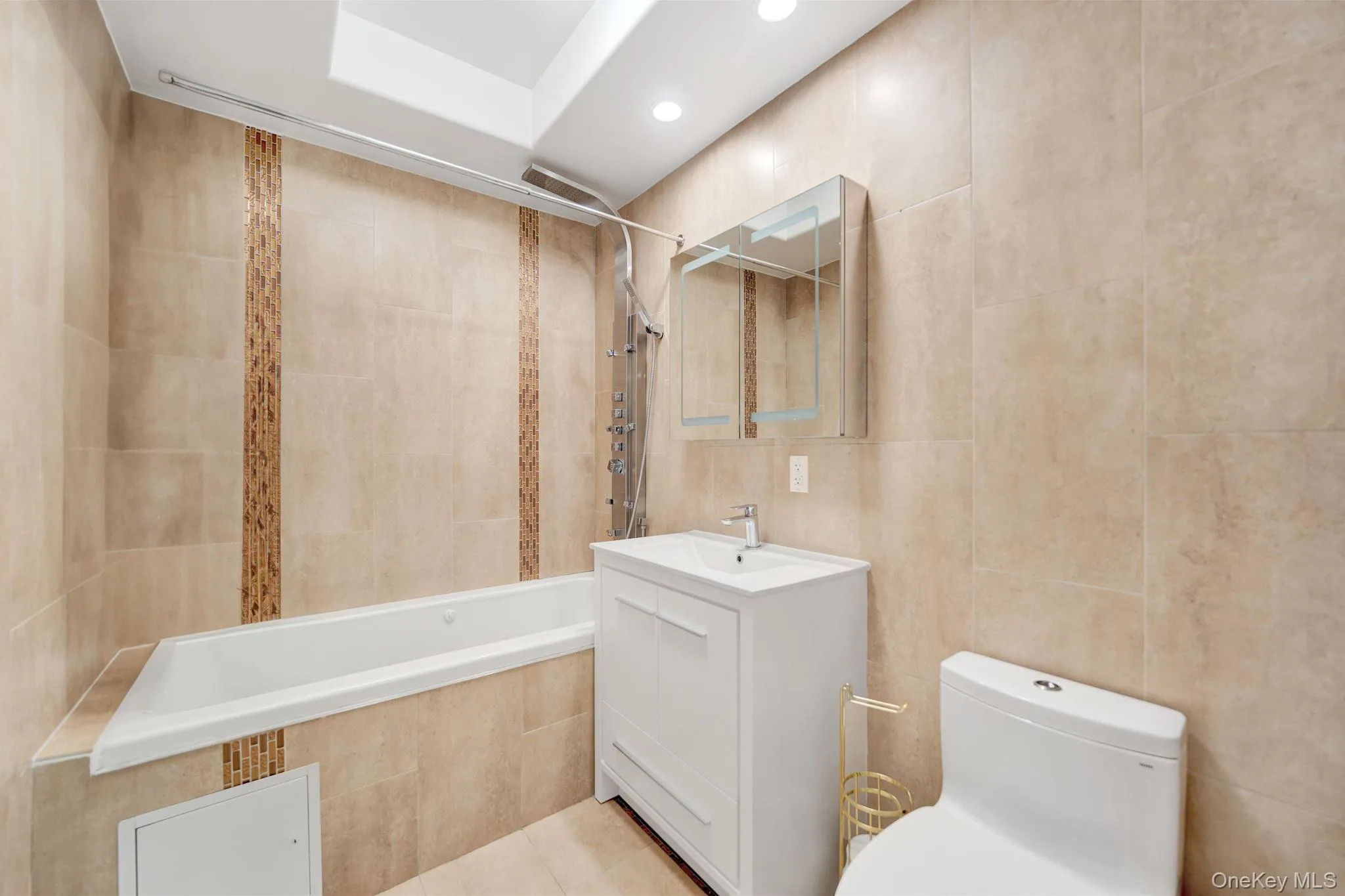 63-36 99th Street, New York, NY, 1 Bedroom Bedrooms, 3 Rooms Rooms,1 BathroomBathrooms,Residential,For Rent,99th,0,1007523 63-36 99th Street, New York, NY, 1 Bedroom Bedrooms, 3 Rooms Rooms,1 BathroomBathrooms,Residential,For Rent,99th,0,1007523
