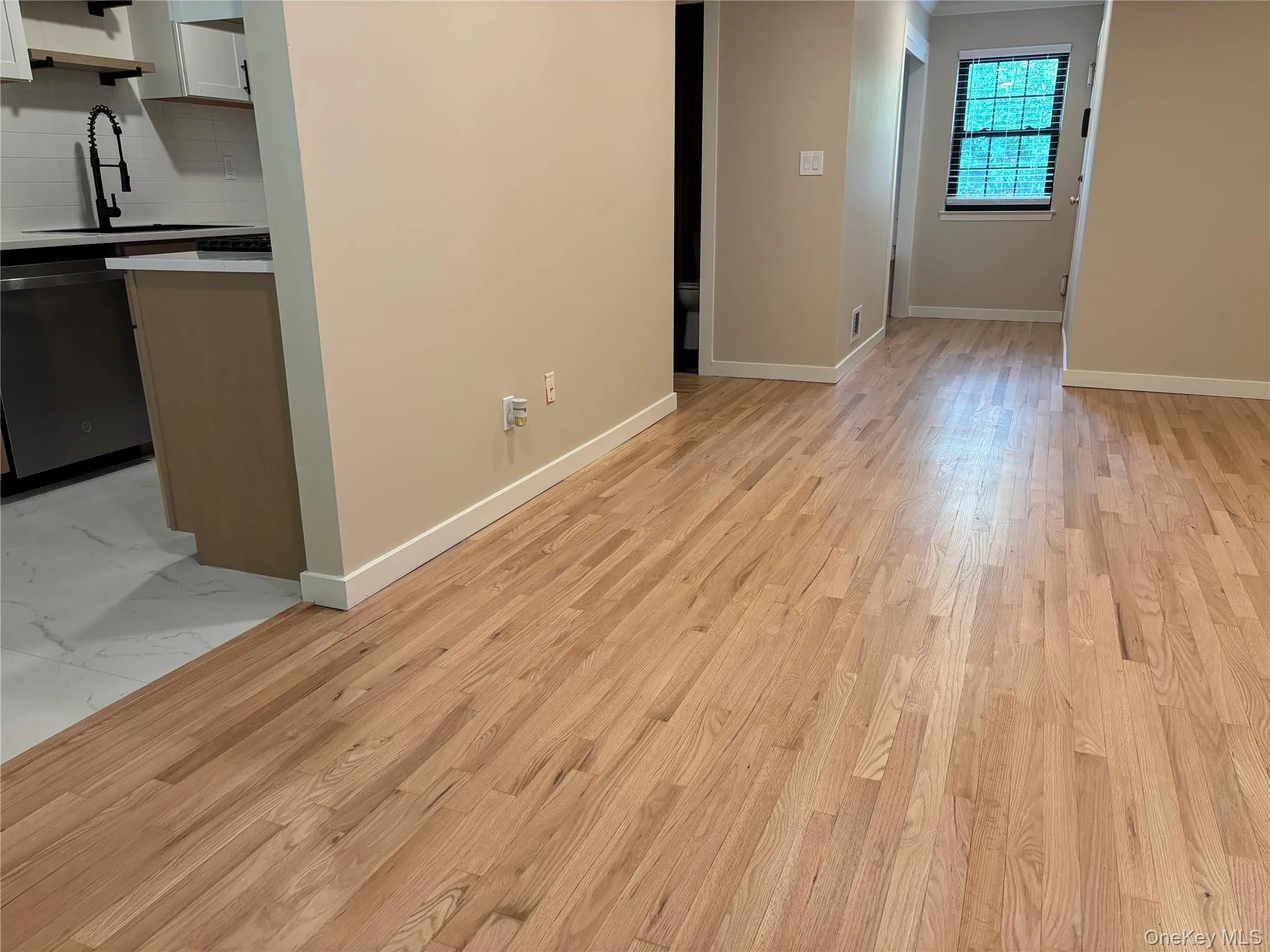 Blonde hardwoods Blonde hardwoods