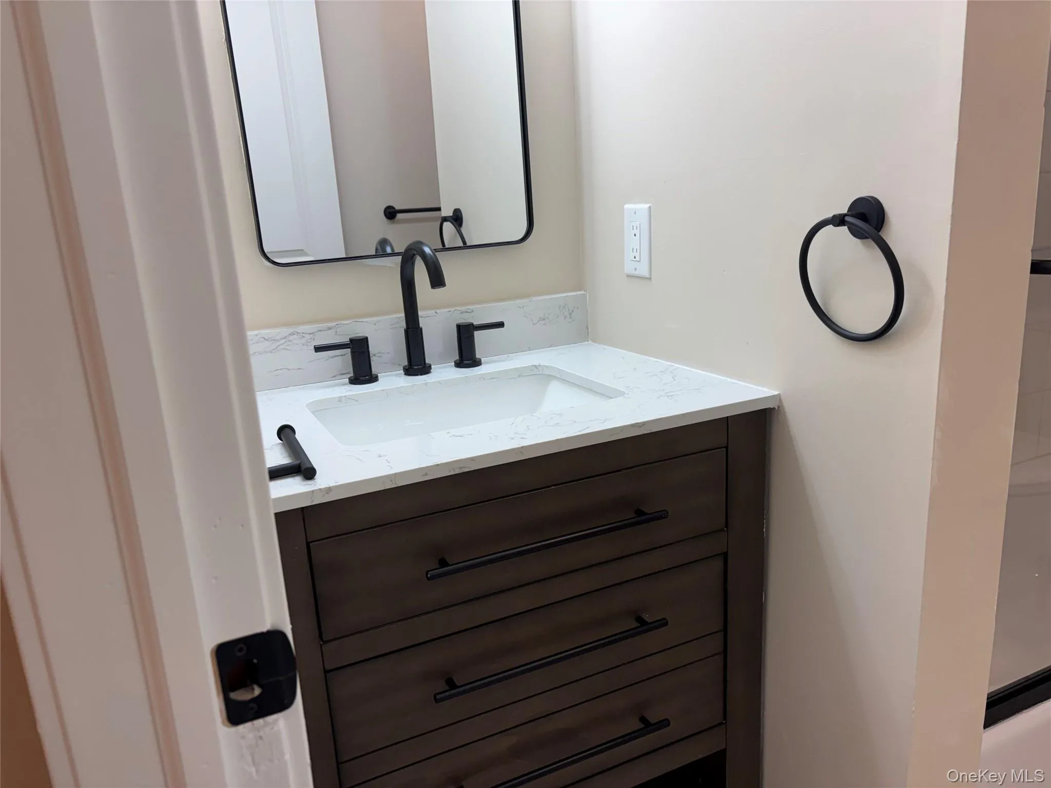 452 Somerset Drive, Orangetown, NY, 2 Bedrooms Bedrooms, 6 Rooms Rooms,1 BathroomBathrooms,Residential Lease,For Rent,Somerset,0,1007524 452 Somerset Drive, Orangetown, NY, 2 Bedrooms Bedrooms, 6 Rooms Rooms,1 BathroomBathrooms,Residential Lease,For Rent,Somerset,0,1007524
