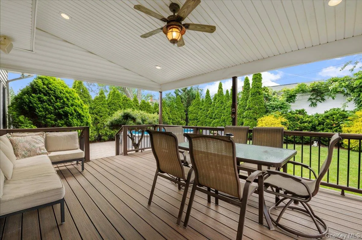 4 Westbury Avenue, Oyster Bay, NY, 5 Bedrooms Bedrooms, 8 Rooms Rooms,3 BathroomsBathrooms,Residential,For Rent,Westbury,0,1007526 4 Westbury Avenue, Oyster Bay, NY, 5 Bedrooms Bedrooms, 8 Rooms Rooms,3 BathroomsBathrooms,Residential,For Rent,Westbury,0,1007526