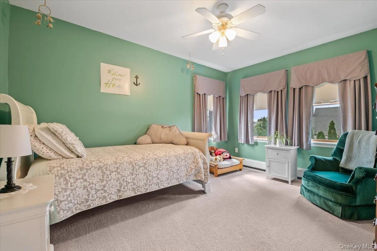 4 Westbury Avenue, Oyster Bay, NY, 5 Bedrooms Bedrooms, 8 Rooms Rooms,3 BathroomsBathrooms,Residential,For Rent,Westbury,0,1007526 4 Westbury Avenue, Oyster Bay, NY, 5 Bedrooms Bedrooms, 8 Rooms Rooms,3 BathroomsBathrooms,Residential,For Rent,Westbury,0,1007526