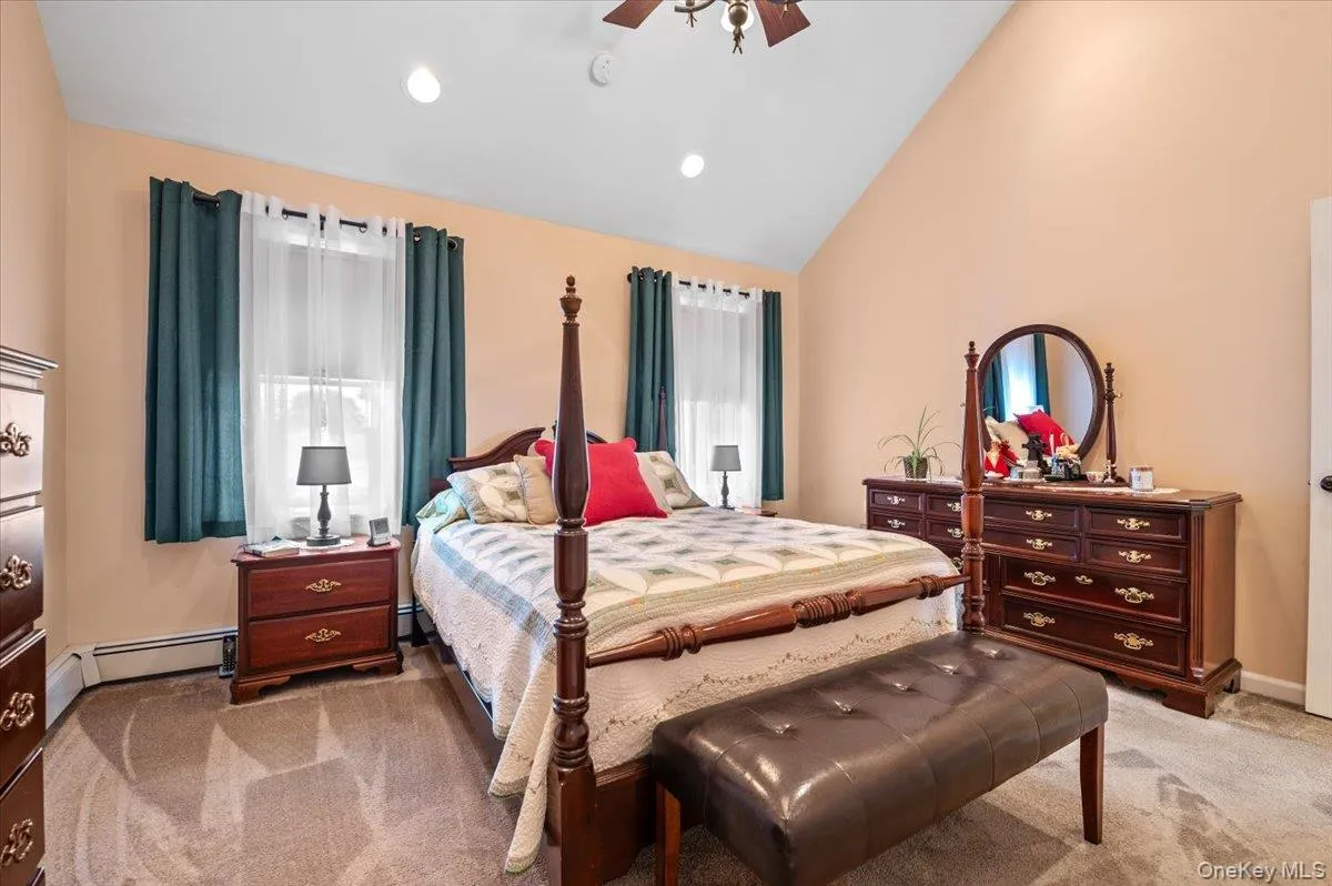 4 Westbury Avenue, Oyster Bay, NY, 5 Bedrooms Bedrooms, 8 Rooms Rooms,3 BathroomsBathrooms,Residential,For Rent,Westbury,0,1007526 4 Westbury Avenue, Oyster Bay, NY, 5 Bedrooms Bedrooms, 8 Rooms Rooms,3 BathroomsBathrooms,Residential,For Rent,Westbury,0,1007526