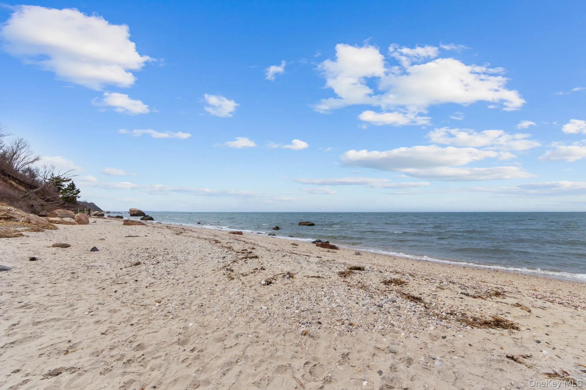 175 Birch Lane, Southold, NY, 4 Bedrooms Bedrooms, 12 Rooms Rooms,3 BathroomsBathrooms,Residential Lease,For Rent,Birch,0,1007529 175 Birch Lane, Southold, NY, 4 Bedrooms Bedrooms, 12 Rooms Rooms,3 BathroomsBathrooms,Residential Lease,For Rent,Birch,0,1007529