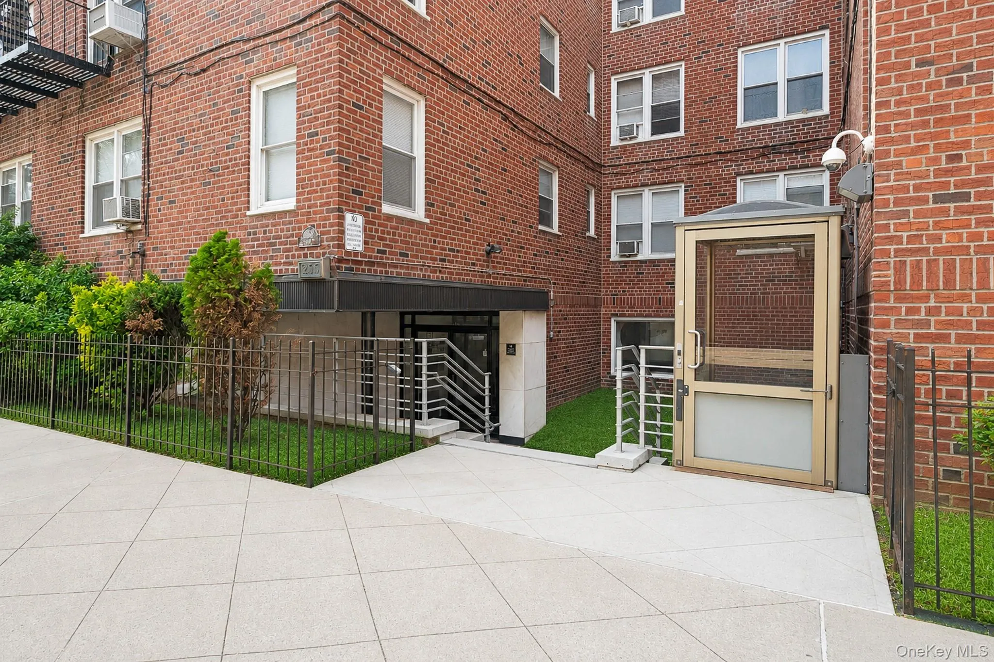 2260 Benson Avenue, New York, NY, 2 Bedrooms Bedrooms, 5 Rooms Rooms,1 BathroomBathrooms,Residential,For Rent,Benson,0,1007532 2260 Benson Avenue, New York, NY, 2 Bedrooms Bedrooms, 5 Rooms Rooms,1 BathroomBathrooms,Residential,For Rent,Benson,0,1007532
