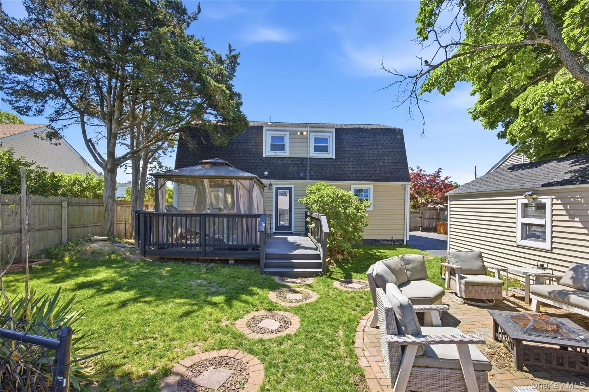 25 Parkdale Drive, Babylon, NY, 4 Bedrooms Bedrooms, 8 Rooms Rooms,1 BathroomBathrooms,Residential,For Rent,Parkdale,0,1007538 25 Parkdale Drive, Babylon, NY, 4 Bedrooms Bedrooms, 8 Rooms Rooms,1 BathroomBathrooms,Residential,For Rent,Parkdale,0,1007538