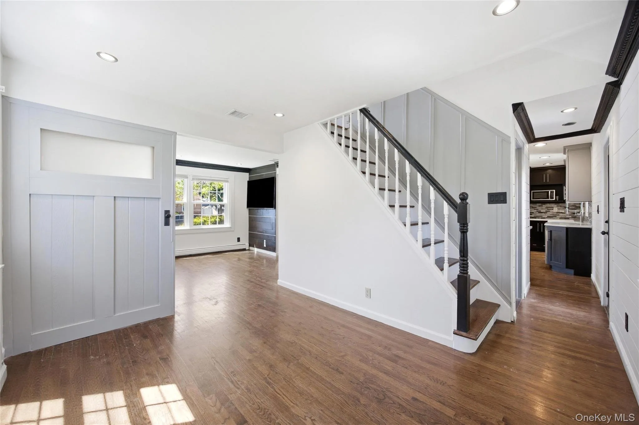 25 Parkdale Drive, Babylon, NY, 4 Bedrooms Bedrooms, 8 Rooms Rooms,1 BathroomBathrooms,Residential,For Rent,Parkdale,0,1007538 25 Parkdale Drive, Babylon, NY, 4 Bedrooms Bedrooms, 8 Rooms Rooms,1 BathroomBathrooms,Residential,For Rent,Parkdale,0,1007538