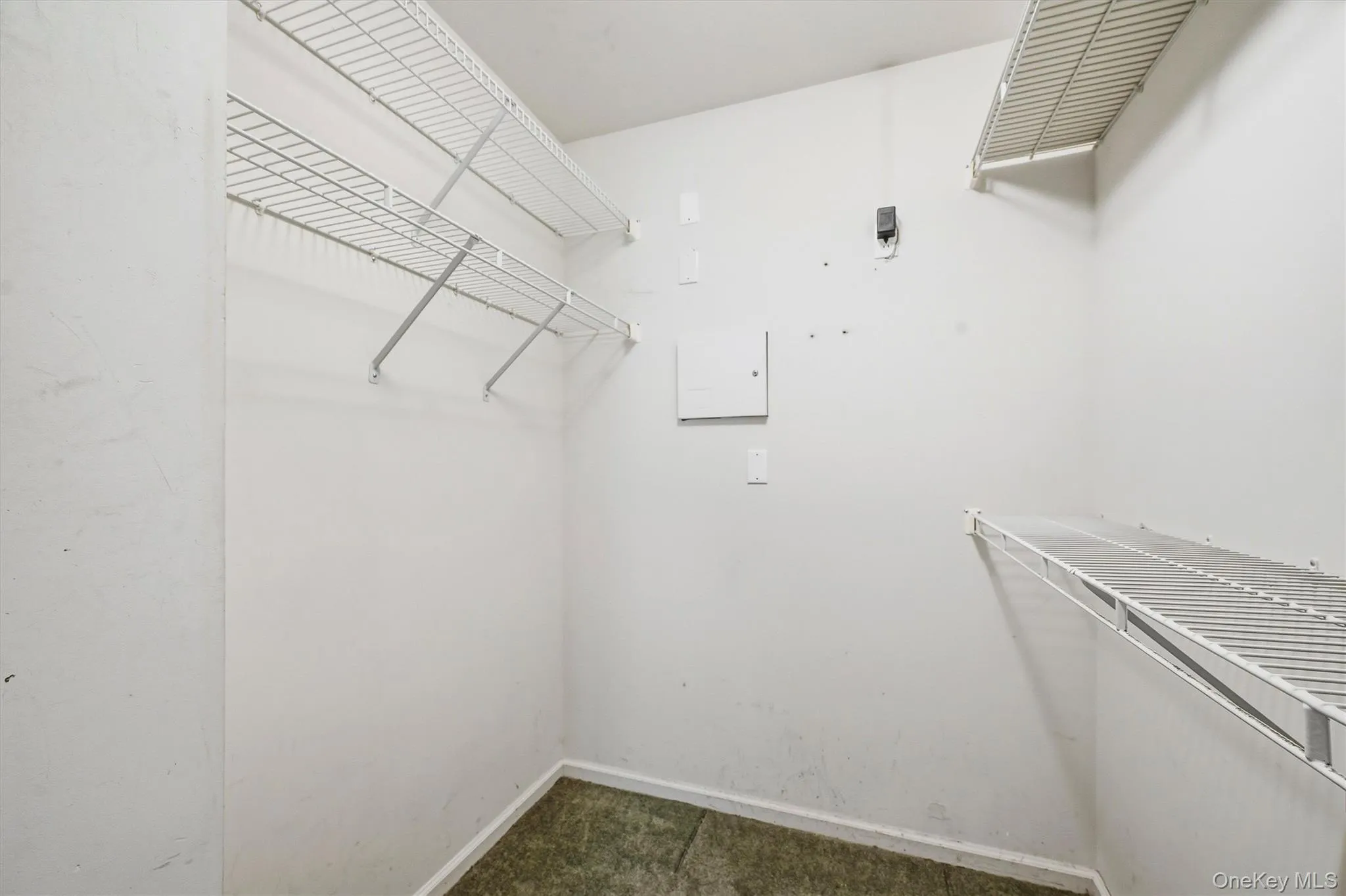36 Windsor Circle, Ramapo, NY, 1 Bedroom Bedrooms, 5 Rooms Rooms,1 BathroomBathrooms,Residential,For Rent,Windsor,0,1007541 36 Windsor Circle, Ramapo, NY, 1 Bedroom Bedrooms, 5 Rooms Rooms,1 BathroomBathrooms,Residential,For Rent,Windsor,0,1007541