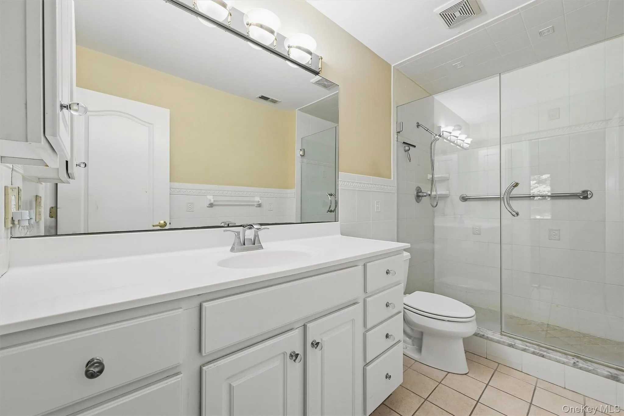 36 Windsor Circle, Ramapo, NY, 1 Bedroom Bedrooms, 5 Rooms Rooms,1 BathroomBathrooms,Residential,For Rent,Windsor,0,1007541 36 Windsor Circle, Ramapo, NY, 1 Bedroom Bedrooms, 5 Rooms Rooms,1 BathroomBathrooms,Residential,For Rent,Windsor,0,1007541