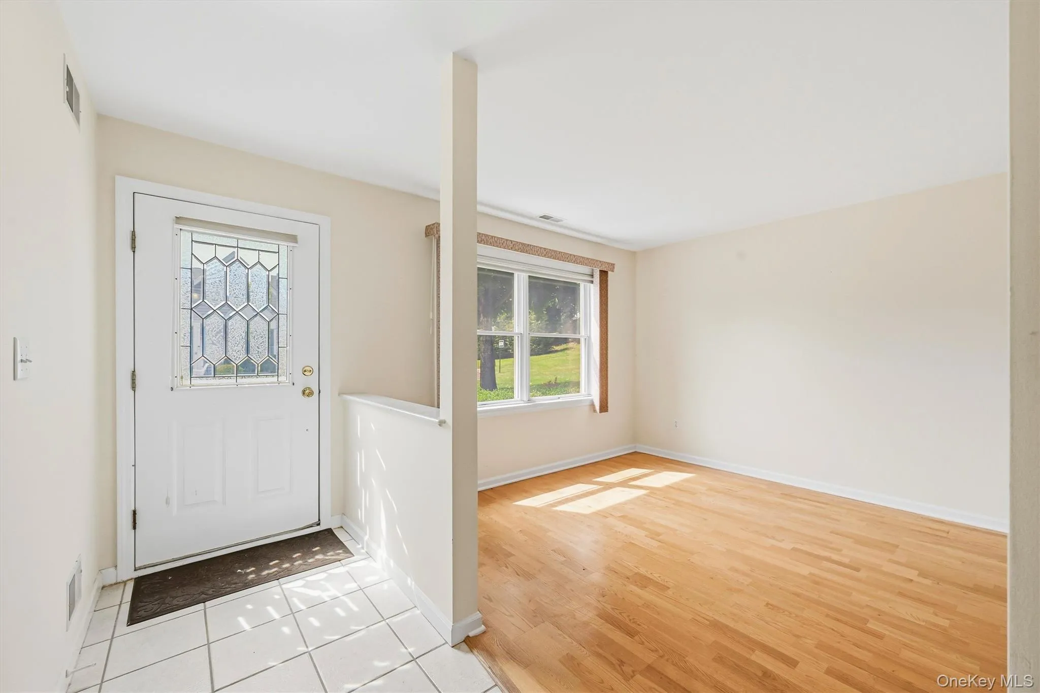 36 Windsor Circle, Ramapo, NY, 1 Bedroom Bedrooms, 5 Rooms Rooms,1 BathroomBathrooms,Residential,For Rent,Windsor,0,1007541 36 Windsor Circle, Ramapo, NY, 1 Bedroom Bedrooms, 5 Rooms Rooms,1 BathroomBathrooms,Residential,For Rent,Windsor,0,1007541
