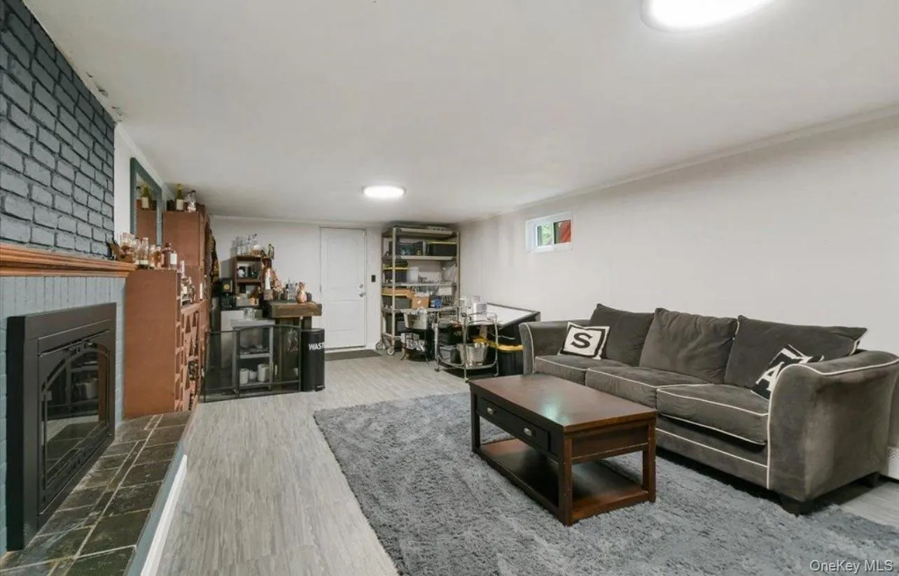 44 Oakridge Road, North Salem, NY, 3 Bedrooms Bedrooms, 8 Rooms Rooms,2 BathroomsBathrooms,Residential Lease,For Rent,Oakridge,0,1007542 44 Oakridge Road, North Salem, NY, 3 Bedrooms Bedrooms, 8 Rooms Rooms,2 BathroomsBathrooms,Residential Lease,For Rent,Oakridge,0,1007542