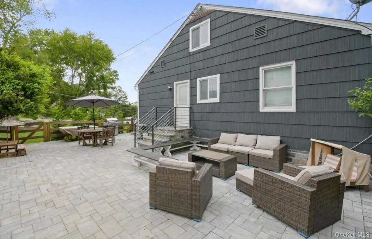 44 Oakridge Road, North Salem, NY, 3 Bedrooms Bedrooms, 8 Rooms Rooms,2 BathroomsBathrooms,Residential Lease,For Rent,Oakridge,0,1007542 44 Oakridge Road, North Salem, NY, 3 Bedrooms Bedrooms, 8 Rooms Rooms,2 BathroomsBathrooms,Residential Lease,For Rent,Oakridge,0,1007542