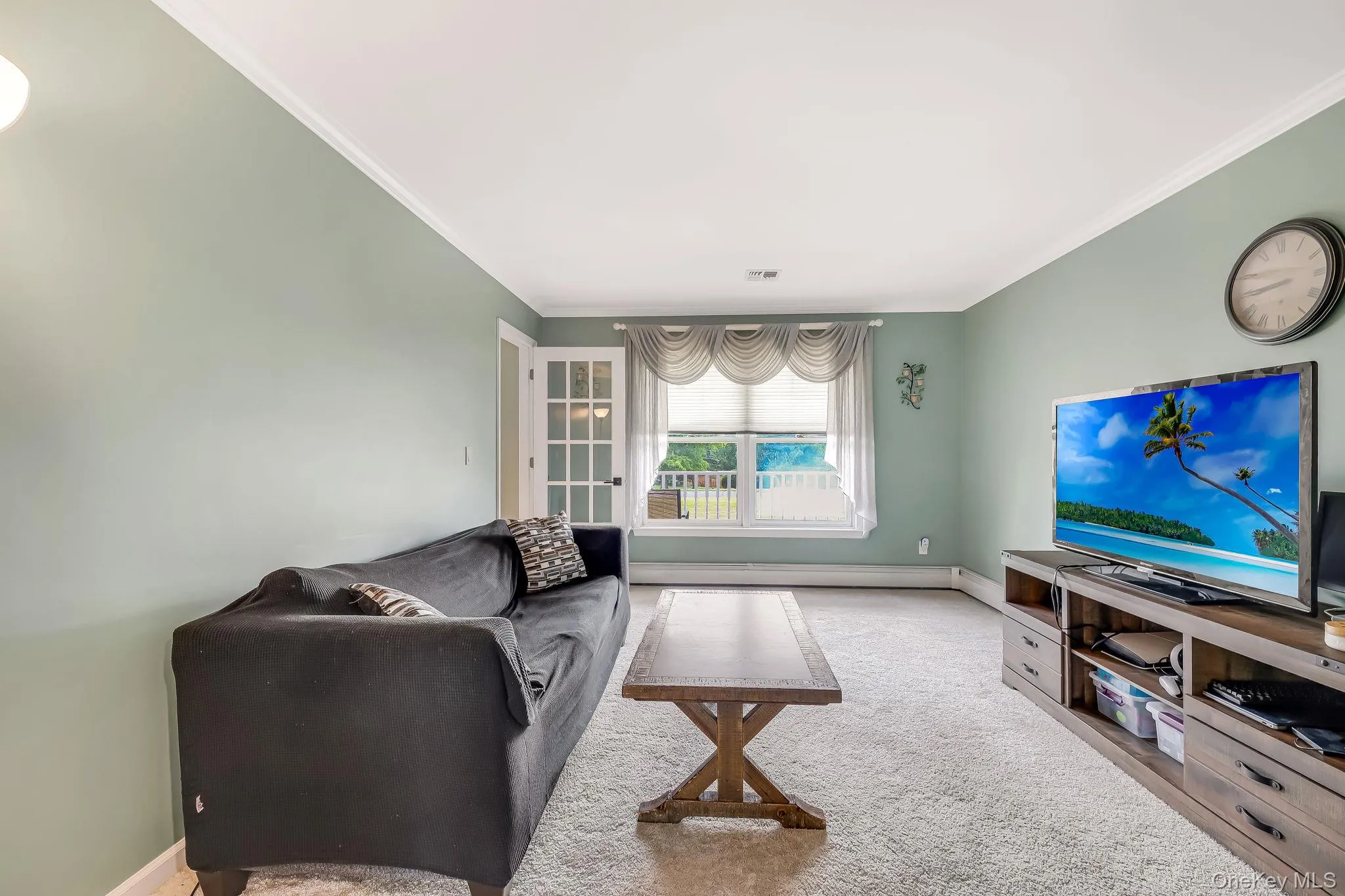 Ideal first floor layout with something for everyone! Ideal first floor layout with something for everyone!