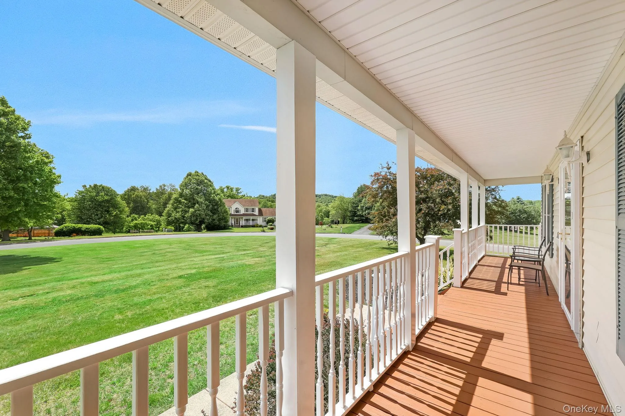 Expansive covered porch with great views of the neighborhood! Expansive covered porch with great views of the neighborhood!