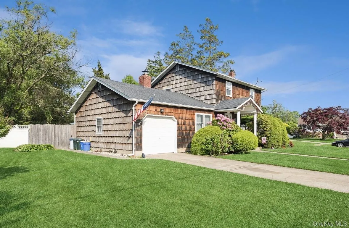 11 Lincoln Court, Babylon, NY, 3 Bedrooms Bedrooms, 7 Rooms Rooms,2 BathroomsBathrooms,Residential,For Rent,Lincoln,0,1007548 11 Lincoln Court, Babylon, NY, 3 Bedrooms Bedrooms, 7 Rooms Rooms,2 BathroomsBathrooms,Residential,For Rent,Lincoln,0,1007548