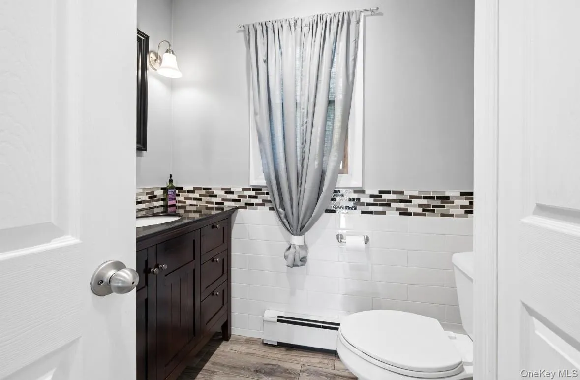 11 Lincoln Court, Babylon, NY, 3 Bedrooms Bedrooms, 7 Rooms Rooms,2 BathroomsBathrooms,Residential,For Rent,Lincoln,0,1007548 11 Lincoln Court, Babylon, NY, 3 Bedrooms Bedrooms, 7 Rooms Rooms,2 BathroomsBathrooms,Residential,For Rent,Lincoln,0,1007548