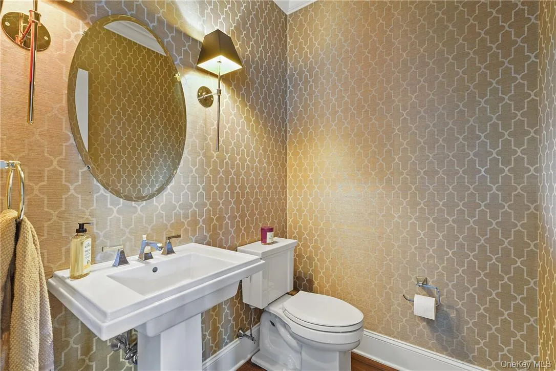 Powder Room Powder Room