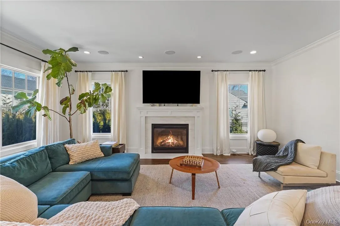 Fabulous family room with gas fireplace Fabulous family room with gas fireplace