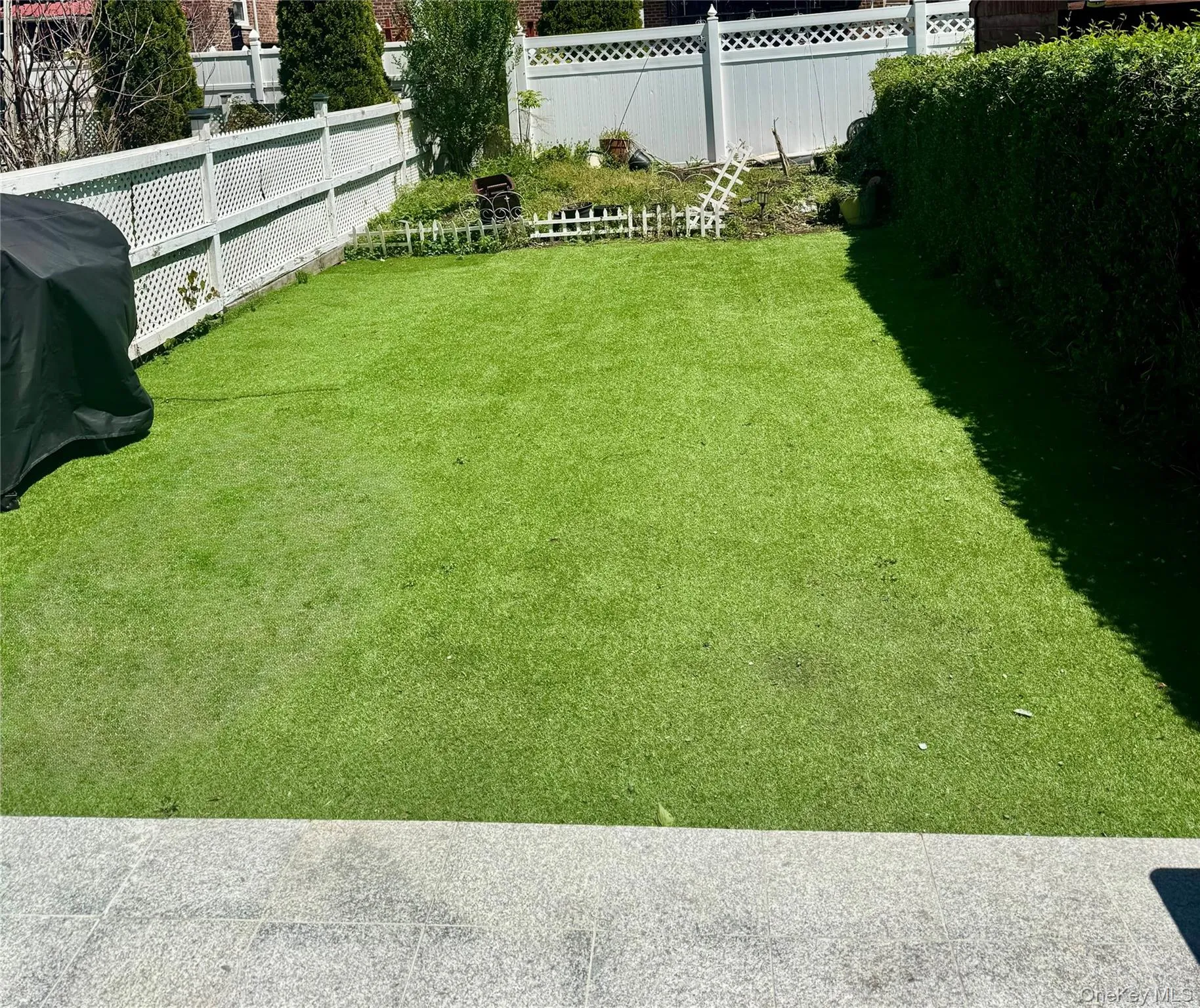 Back yard- private fenced and spacious Back yard- private fenced and spacious