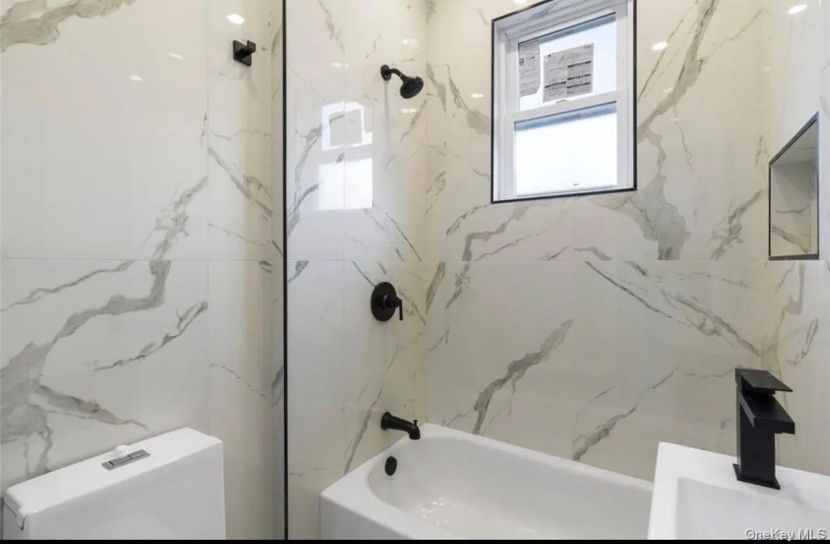 254 Charles Avenue, New York, NY, 2 Bedrooms Bedrooms, 5 Rooms Rooms,1 BathroomBathrooms,Residential Lease,For Rent,Charles,0,1007554 254 Charles Avenue, New York, NY, 2 Bedrooms Bedrooms, 5 Rooms Rooms,1 BathroomBathrooms,Residential Lease,For Rent,Charles,0,1007554