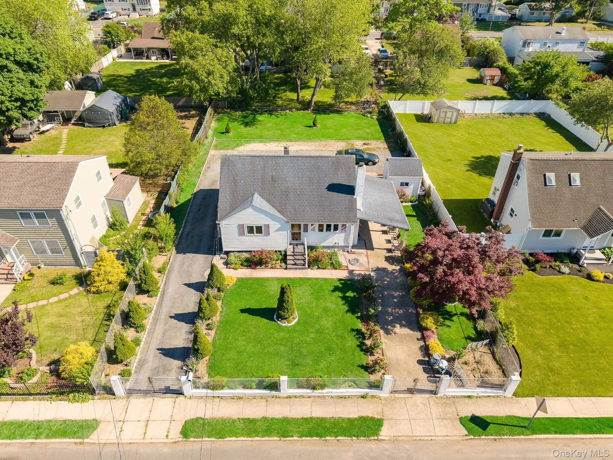22 Montgomery Street, Islip, NY, 4 Bedrooms Bedrooms, 7 Rooms Rooms,2 BathroomsBathrooms,Residential,For Rent,Montgomery,0,1007560 22 Montgomery Street, Islip, NY, 4 Bedrooms Bedrooms, 7 Rooms Rooms,2 BathroomsBathrooms,Residential,For Rent,Montgomery,0,1007560