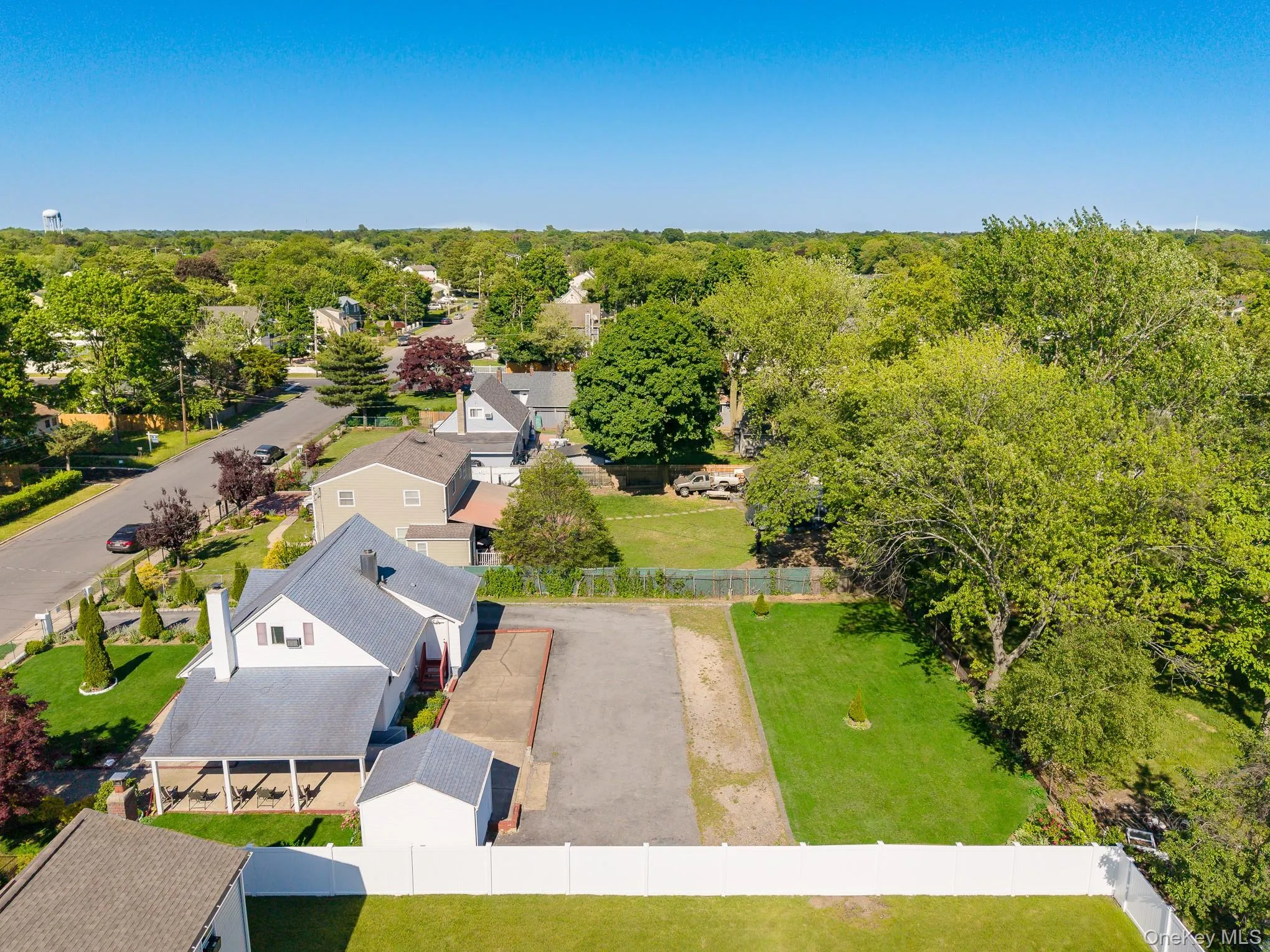 22 Montgomery Street, Islip, NY, 4 Bedrooms Bedrooms, 7 Rooms Rooms,2 BathroomsBathrooms,Residential,For Rent,Montgomery,0,1007560 22 Montgomery Street, Islip, NY, 4 Bedrooms Bedrooms, 7 Rooms Rooms,2 BathroomsBathrooms,Residential,For Rent,Montgomery,0,1007560