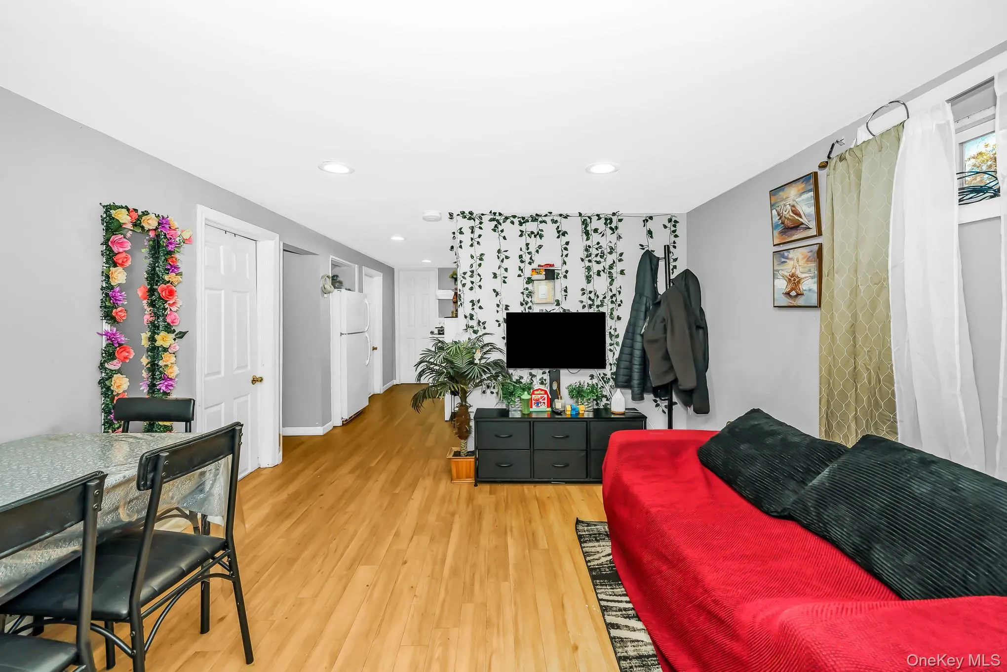 22 Montgomery Street, Islip, NY, 4 Bedrooms Bedrooms, 7 Rooms Rooms,2 BathroomsBathrooms,Residential,For Rent,Montgomery,0,1007560 22 Montgomery Street, Islip, NY, 4 Bedrooms Bedrooms, 7 Rooms Rooms,2 BathroomsBathrooms,Residential,For Rent,Montgomery,0,1007560