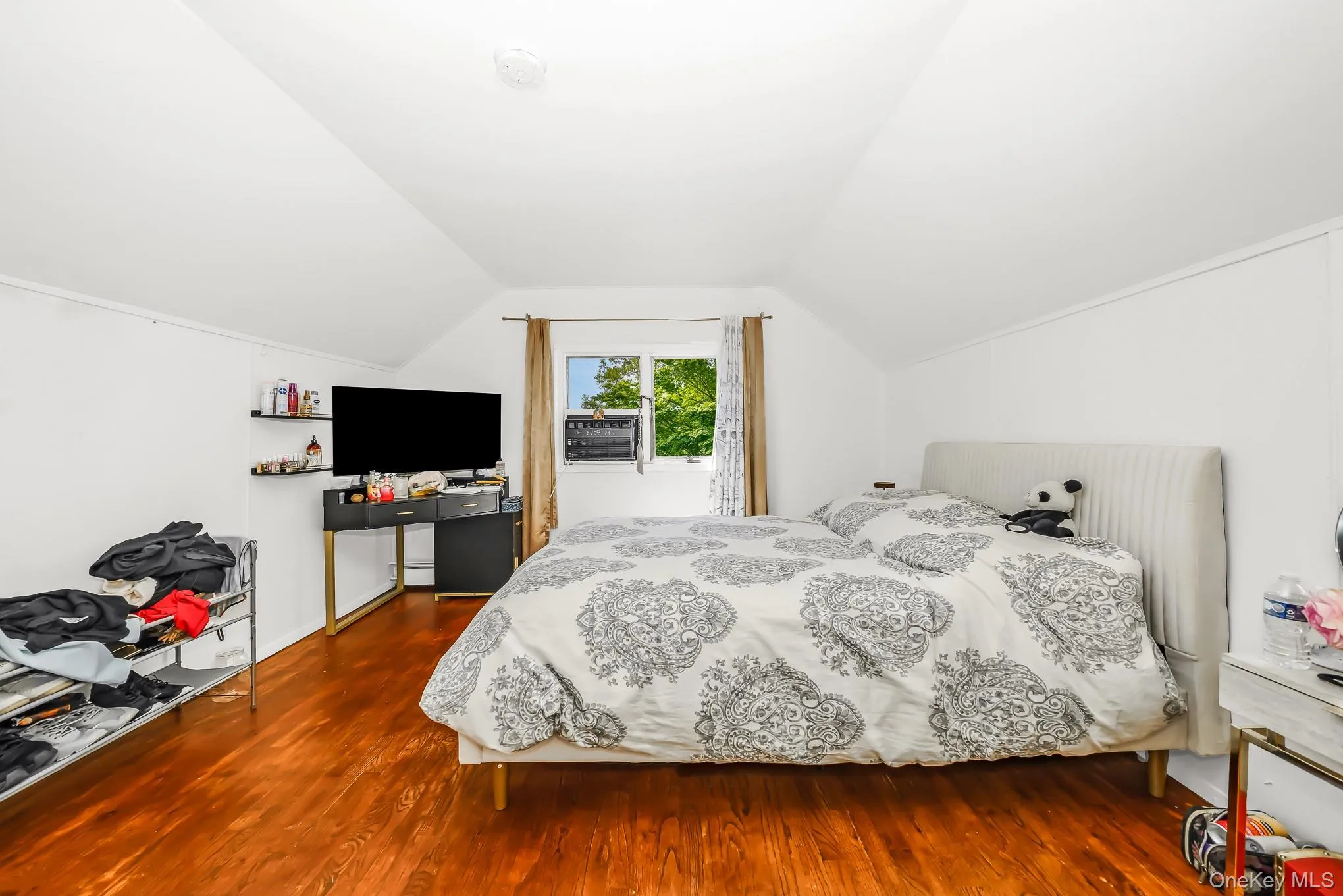 22 Montgomery Street, Islip, NY, 4 Bedrooms Bedrooms, 7 Rooms Rooms,2 BathroomsBathrooms,Residential,For Rent,Montgomery,0,1007560 22 Montgomery Street, Islip, NY, 4 Bedrooms Bedrooms, 7 Rooms Rooms,2 BathroomsBathrooms,Residential,For Rent,Montgomery,0,1007560
