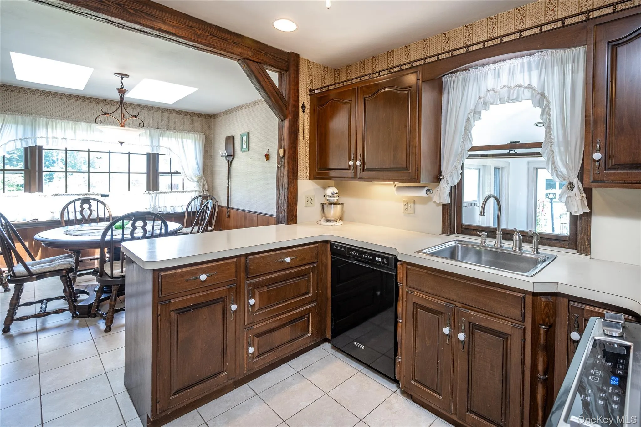 730 Hoover Avenue, Peekskill, NY, 3 Bedrooms Bedrooms, 8 Rooms Rooms,1 BathroomBathrooms,Residential,For Rent,Hoover,0,1007561 730 Hoover Avenue, Peekskill, NY, 3 Bedrooms Bedrooms, 8 Rooms Rooms,1 BathroomBathrooms,Residential,For Rent,Hoover,0,1007561