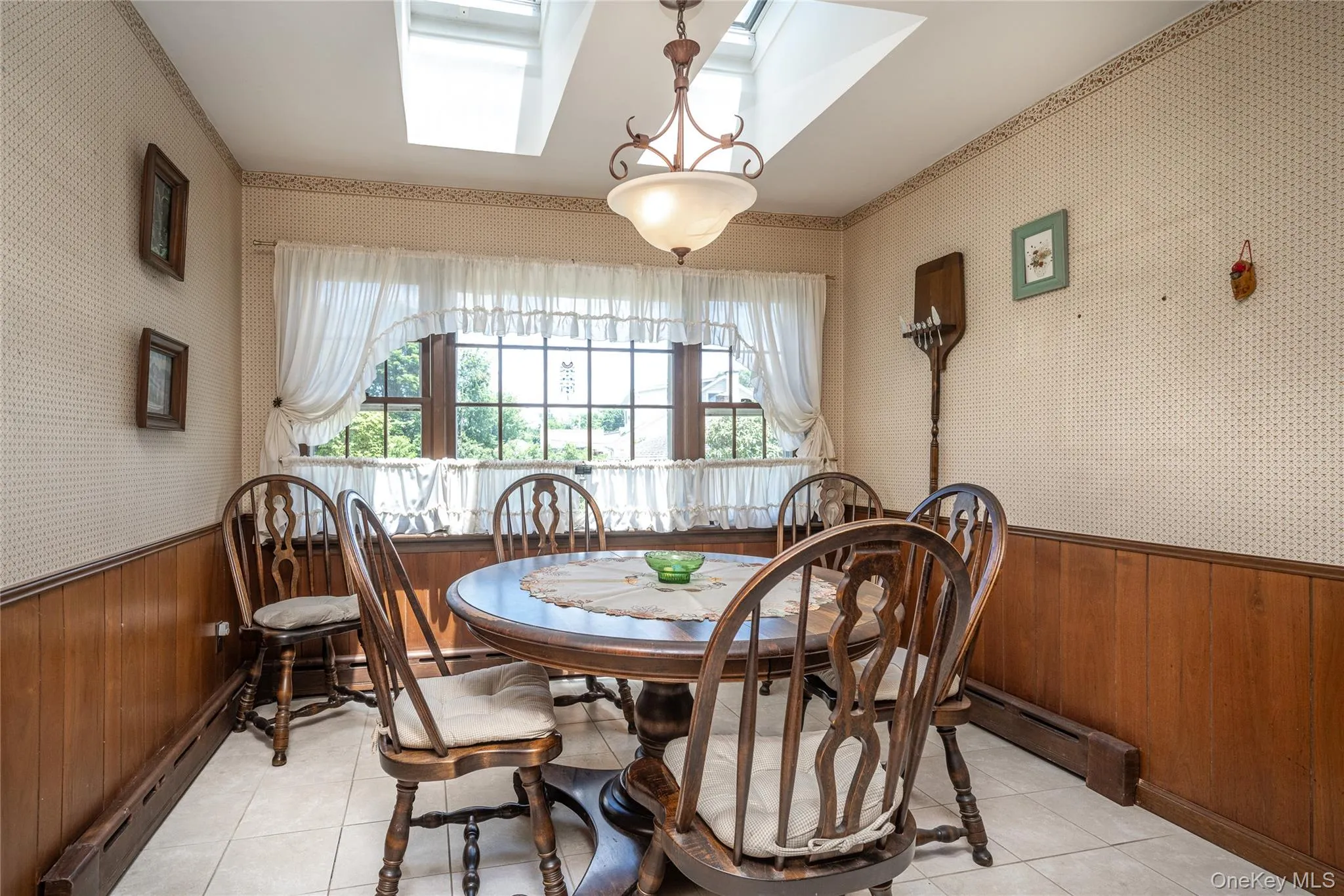 730 Hoover Avenue, Peekskill, NY, 3 Bedrooms Bedrooms, 8 Rooms Rooms,1 BathroomBathrooms,Residential,For Rent,Hoover,0,1007561 730 Hoover Avenue, Peekskill, NY, 3 Bedrooms Bedrooms, 8 Rooms Rooms,1 BathroomBathrooms,Residential,For Rent,Hoover,0,1007561