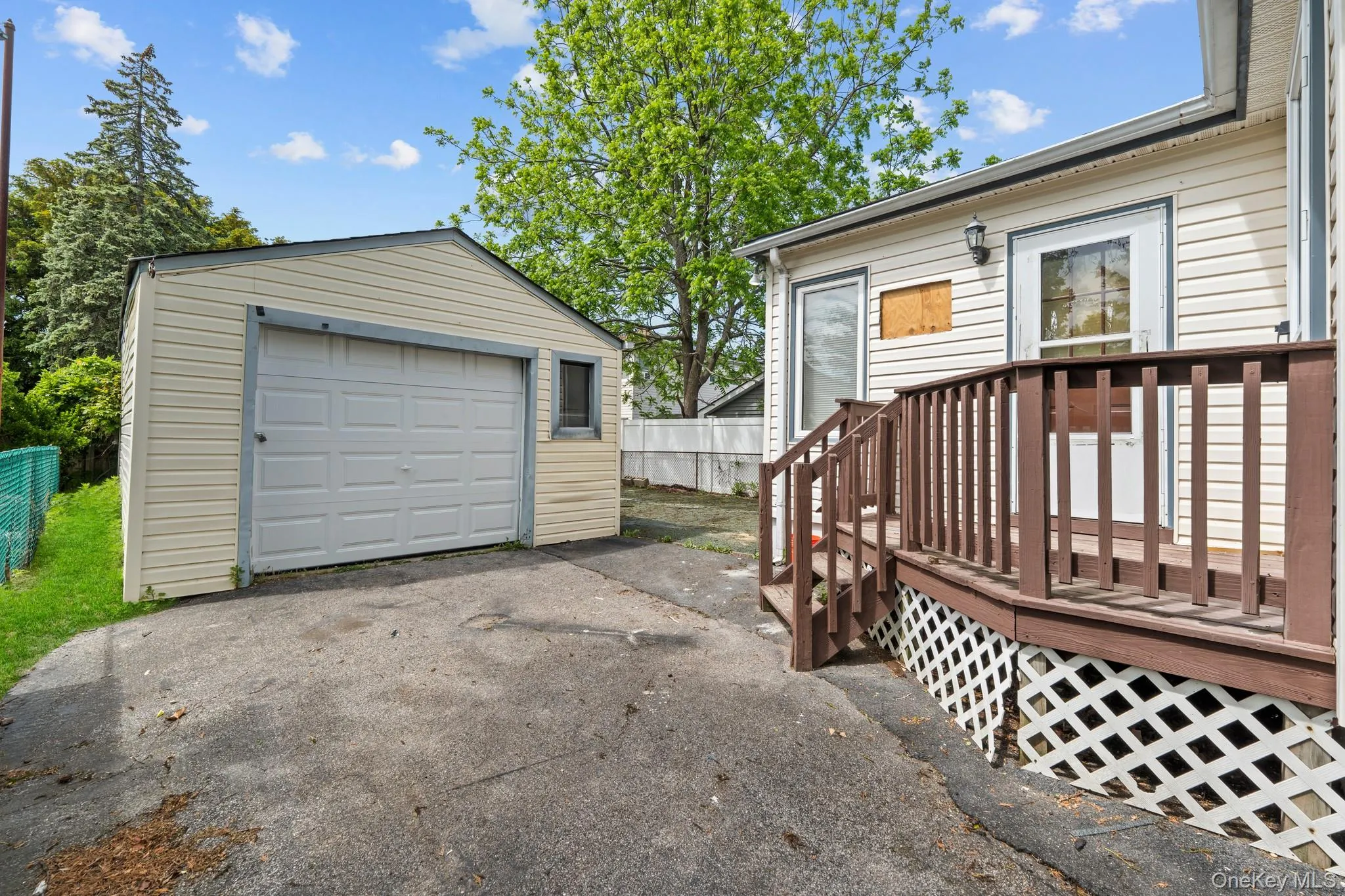 1 Lewis Place, Hempstead, NY, 4 Bedrooms Bedrooms, 12 Rooms Rooms,2 BathroomsBathrooms,Residential,For Rent,Lewis,0,1007564 1 Lewis Place, Hempstead, NY, 4 Bedrooms Bedrooms, 12 Rooms Rooms,2 BathroomsBathrooms,Residential,For Rent,Lewis,0,1007564